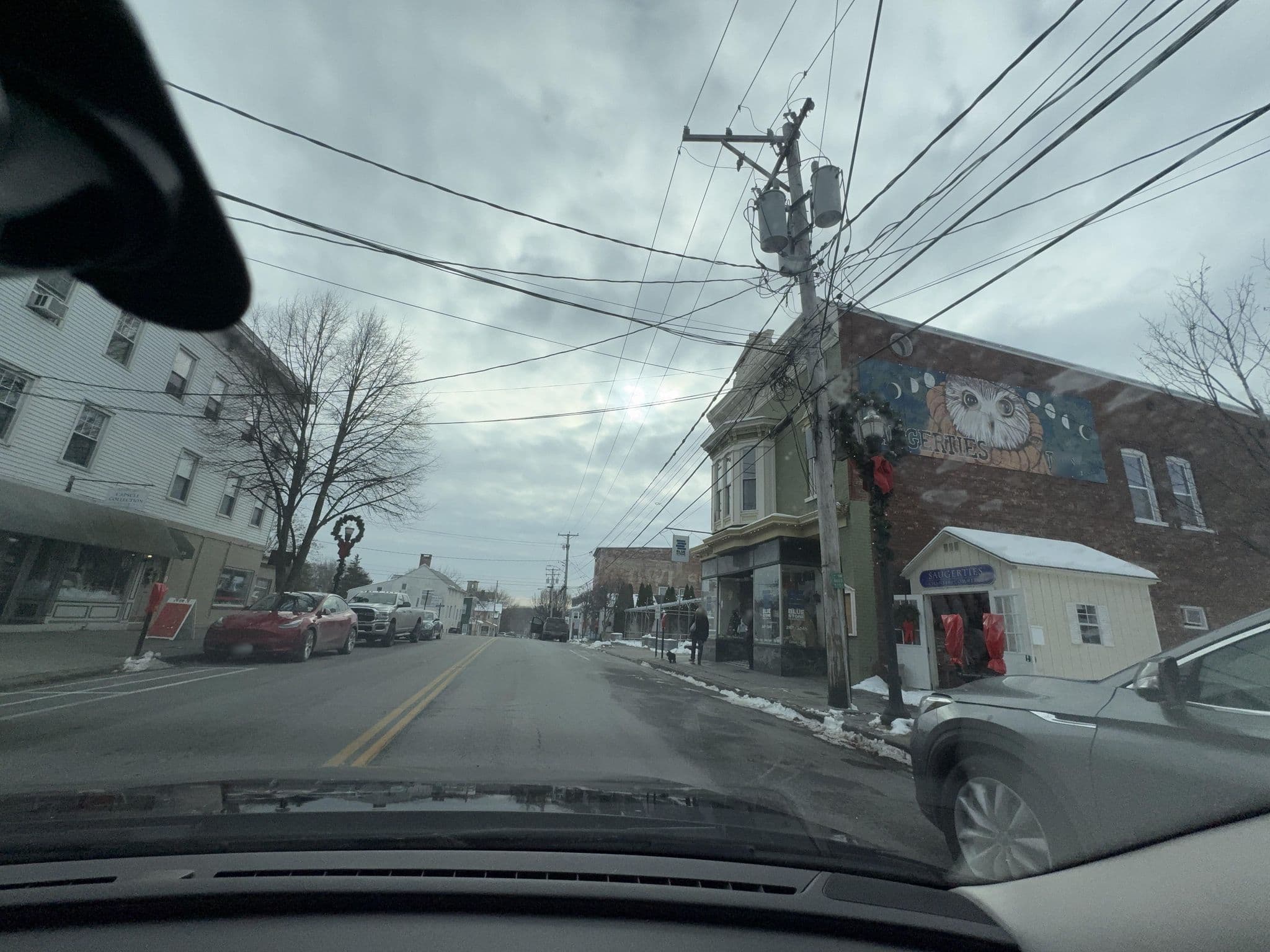 Street view near The Warehouse, Saugerties — © alrekur (CC BY-SA · Mapillary)