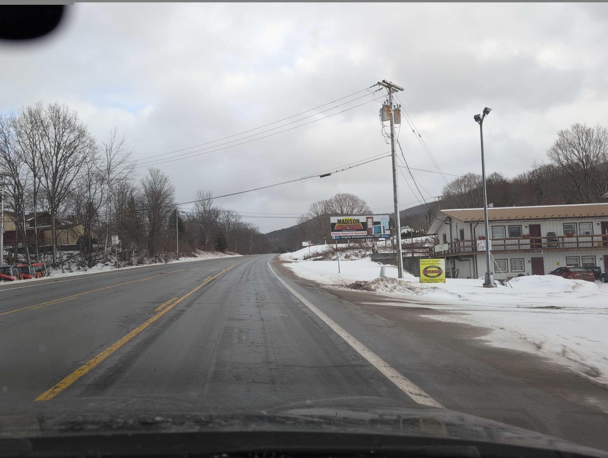 Street view near Rock Inn, Oneonta — © alrekur (CC BY-SA · Mapillary)