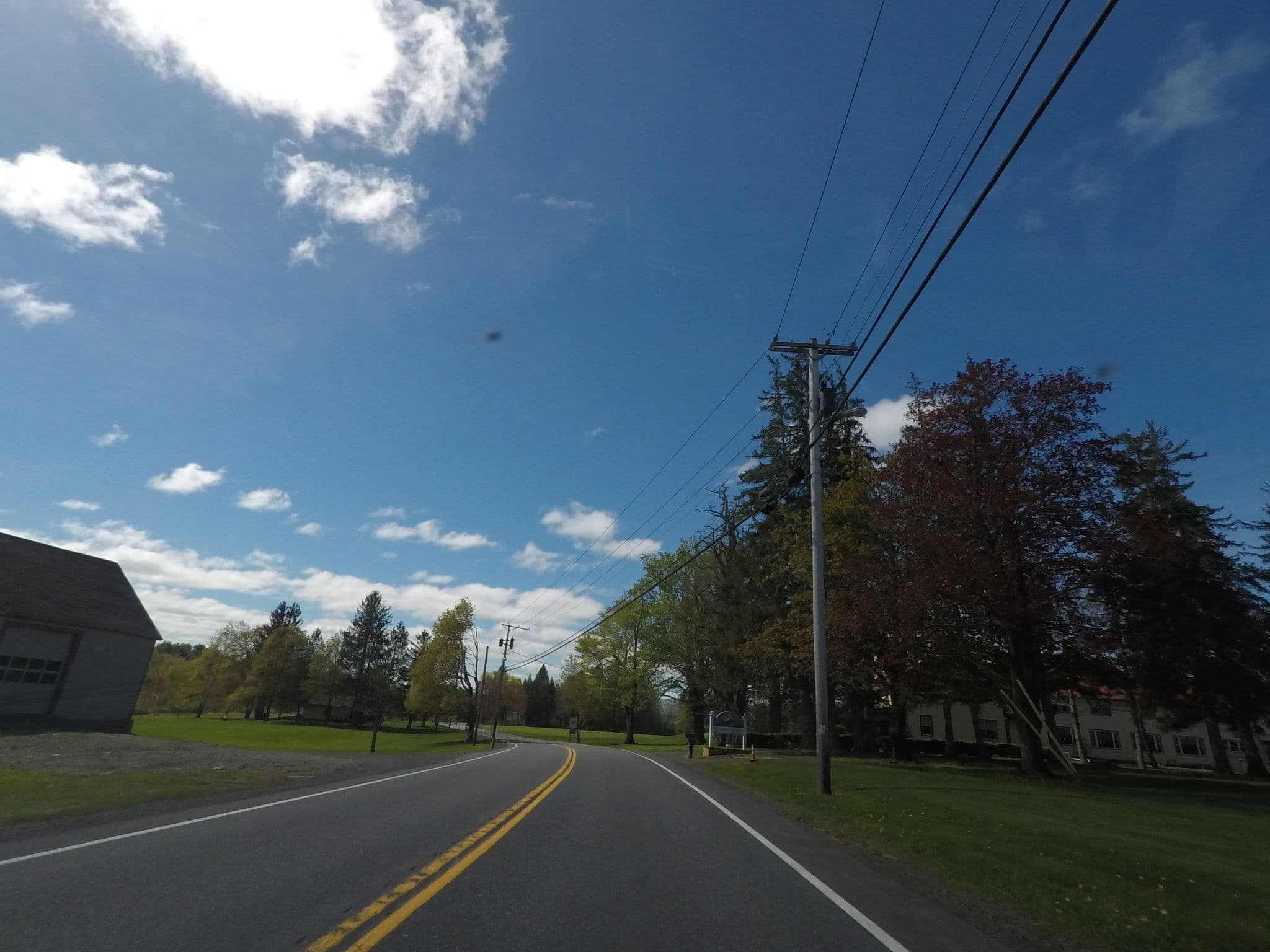 Street view near Danielle's Throne, Ravena — © nfgusedautoparts (CC BY-SA · Mapillary)