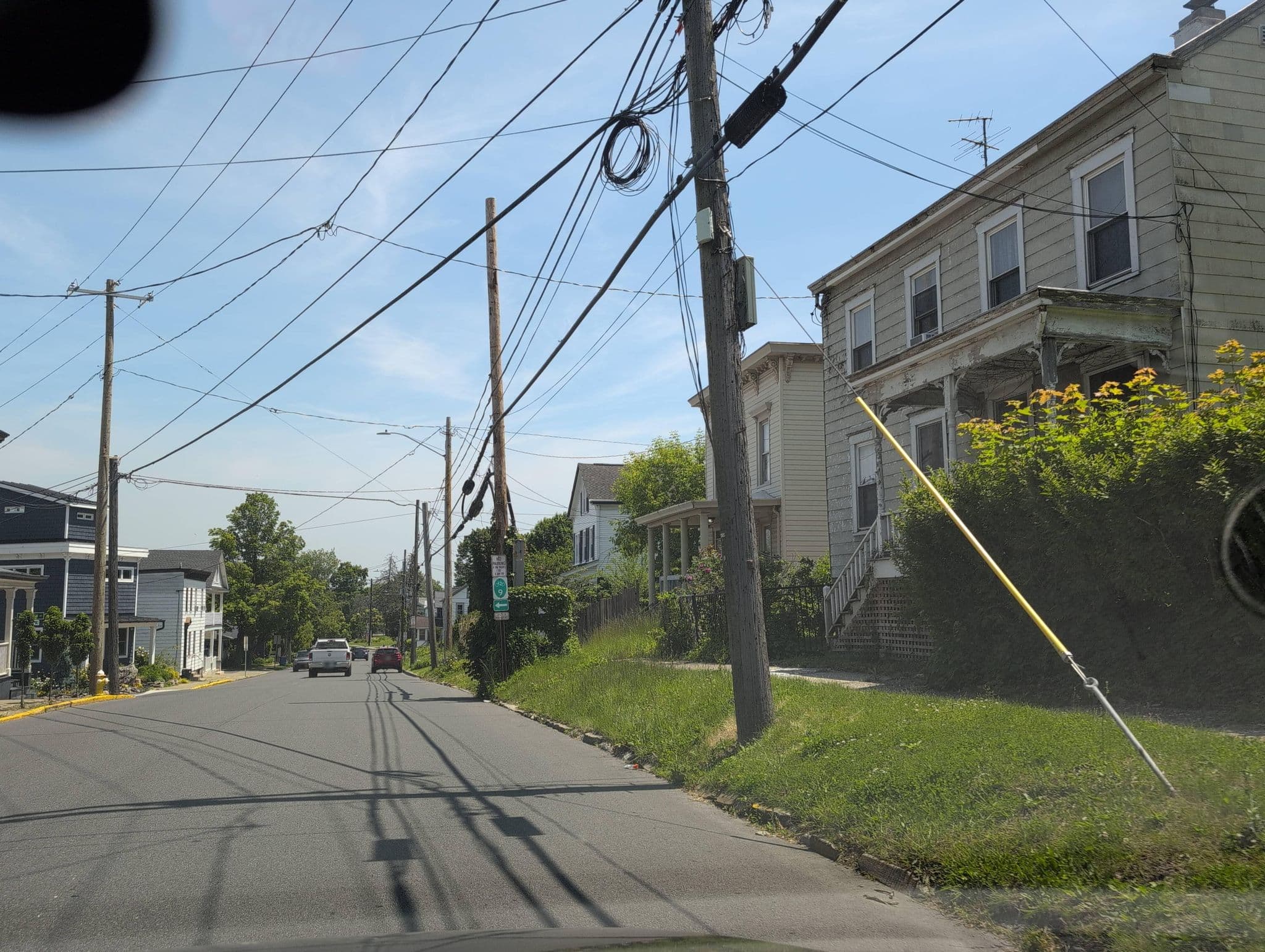 Street view near This Old Hudson, Lorenz Park — © alrekur (CC BY-SA · Mapillary)