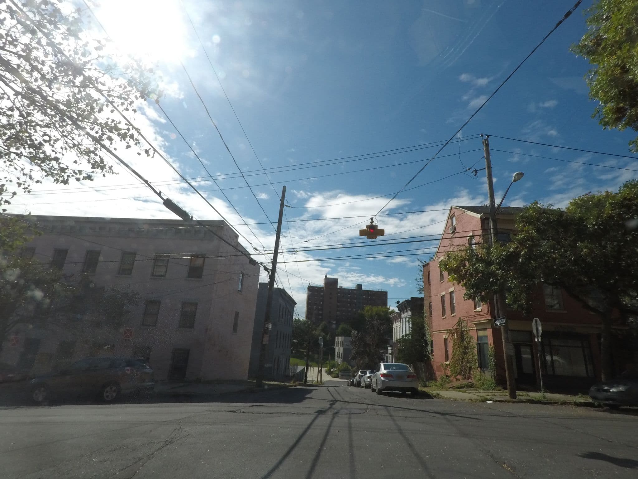 Street view near Mansion Hill Inn, Albany — © nfgusedautoparts (CC BY-SA · Mapillary)
