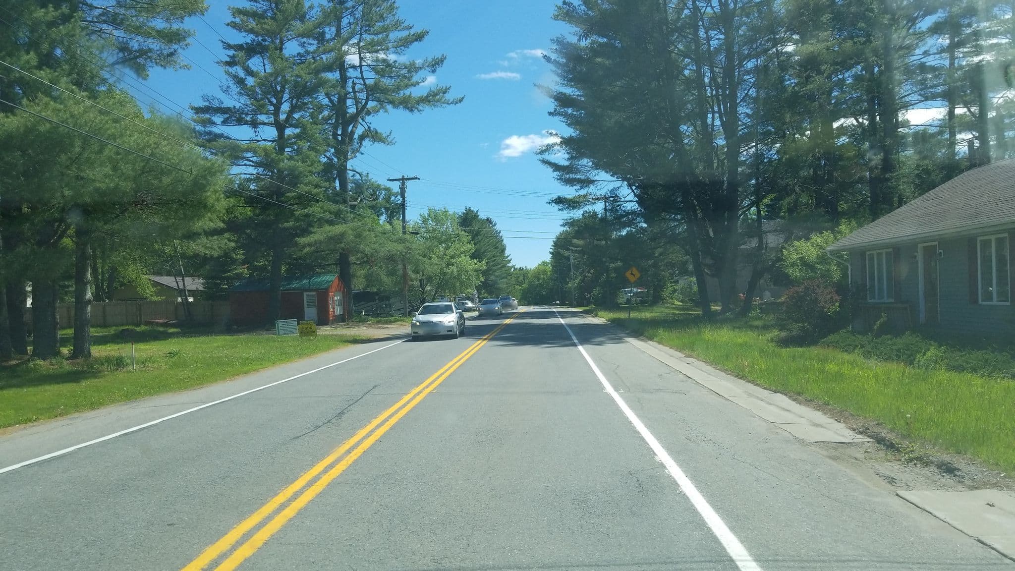 Street view near Pine Lake Inn, Gloversville — © jbthemilker (CC BY-SA · Mapillary)