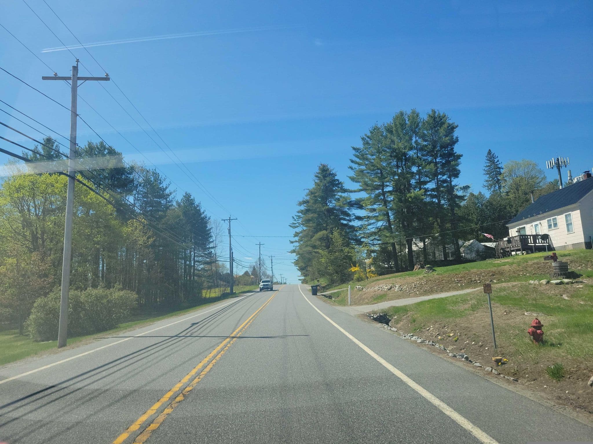 Street view near Maple Leaf Motel, Ticonderoga — © Montrose_Lyle (CC BY-SA · Mapillary)