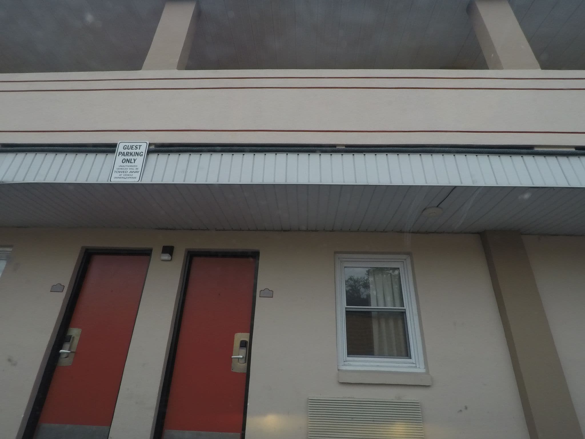 Street view near Choice Hotels, West Springfield — © nfgusedautoparts (CC BY-SA · Mapillary)
