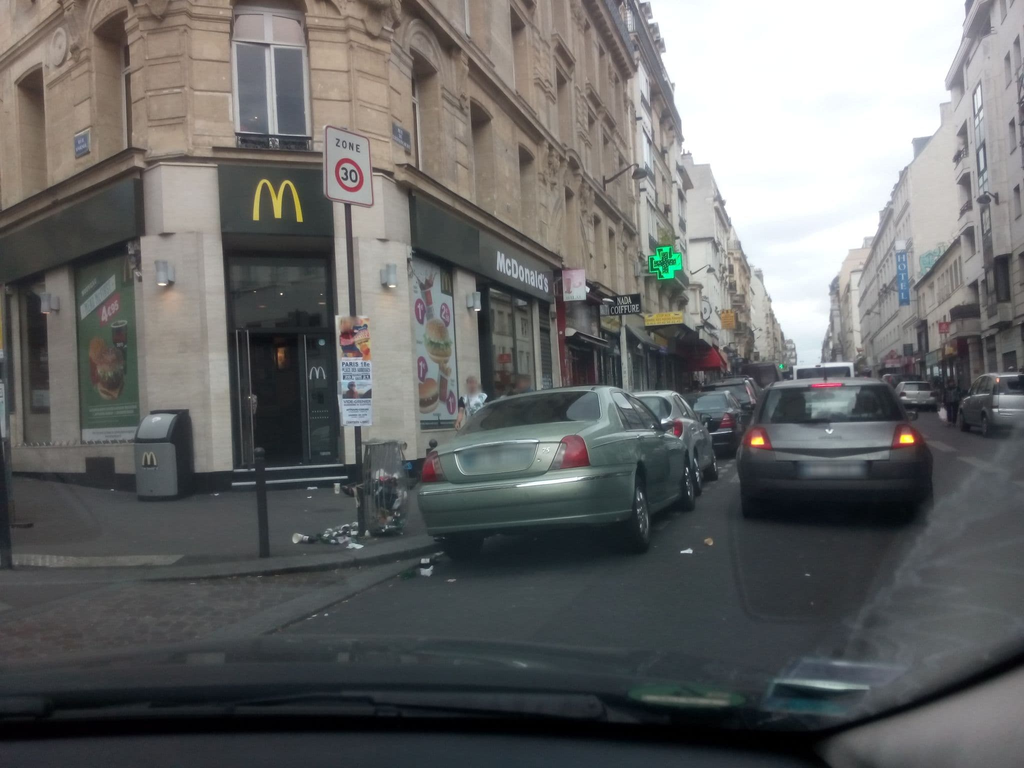Street view near Hôtel Montmartre Clignancourt, Saint-Vincent de Paul — © jibec (CC BY-SA · Mapillary)