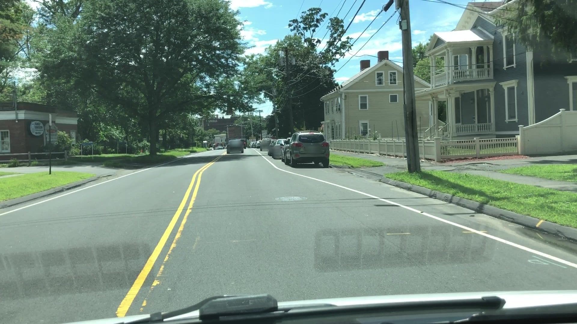 Street view near Hampshire Inn, Northampton — © lvl5 (CC BY-SA · Mapillary)