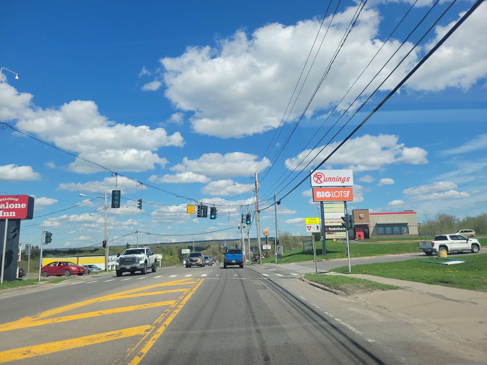 Street view near Econo Lodge, Malone — © Montrose_Lyle (CC BY-SA · Mapillary)