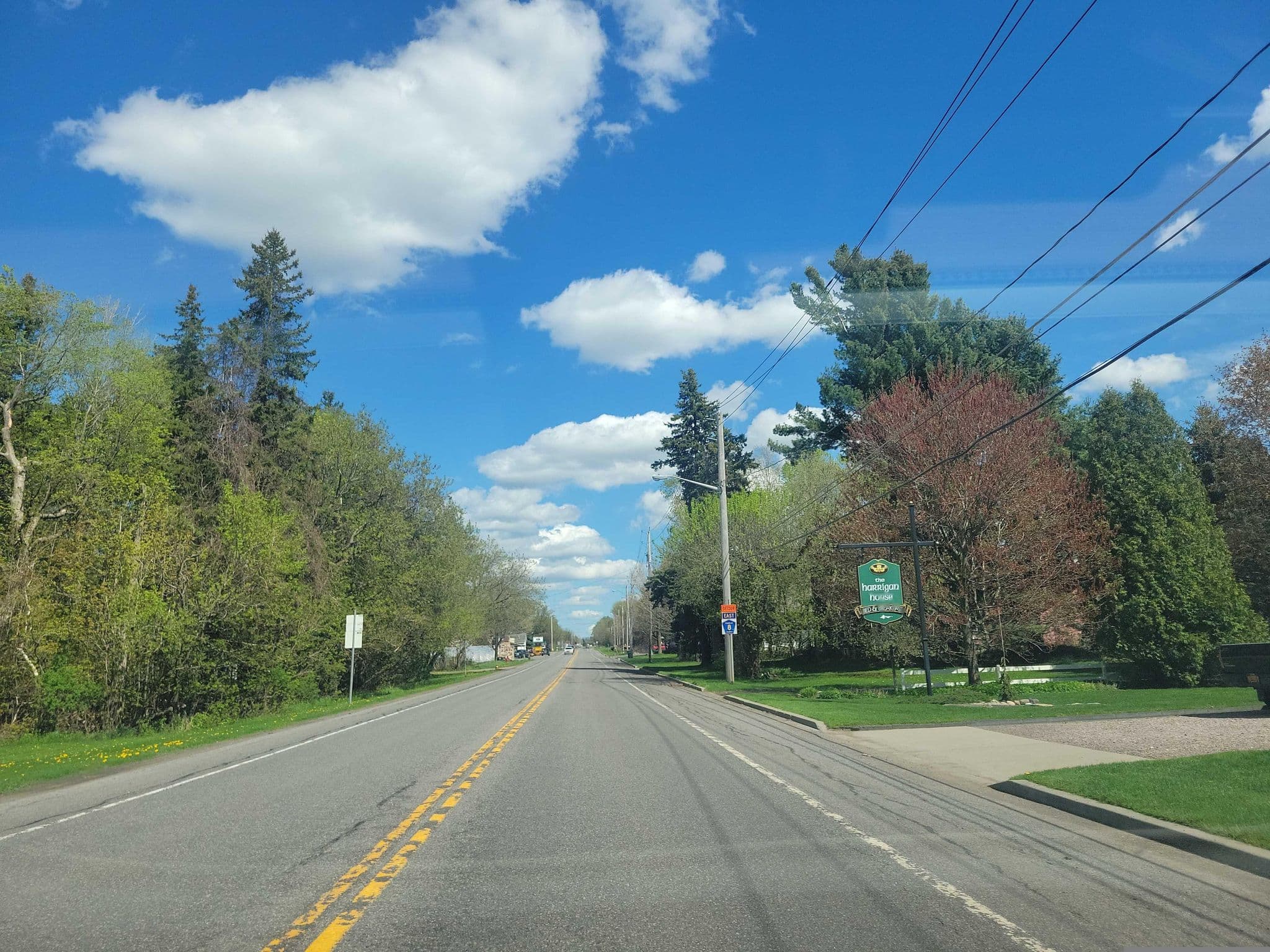 Street view near Harrigan House Bed & Breakfast, Malone — © Montrose_Lyle (CC BY-SA · Mapillary)