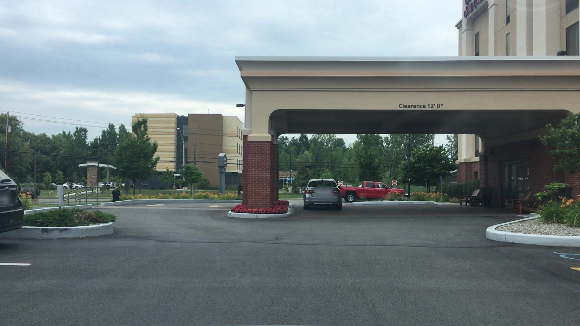 Street view near Hampton Inn & Suites, Plattsburgh West — © lvl5 (CC BY-SA · Mapillary)