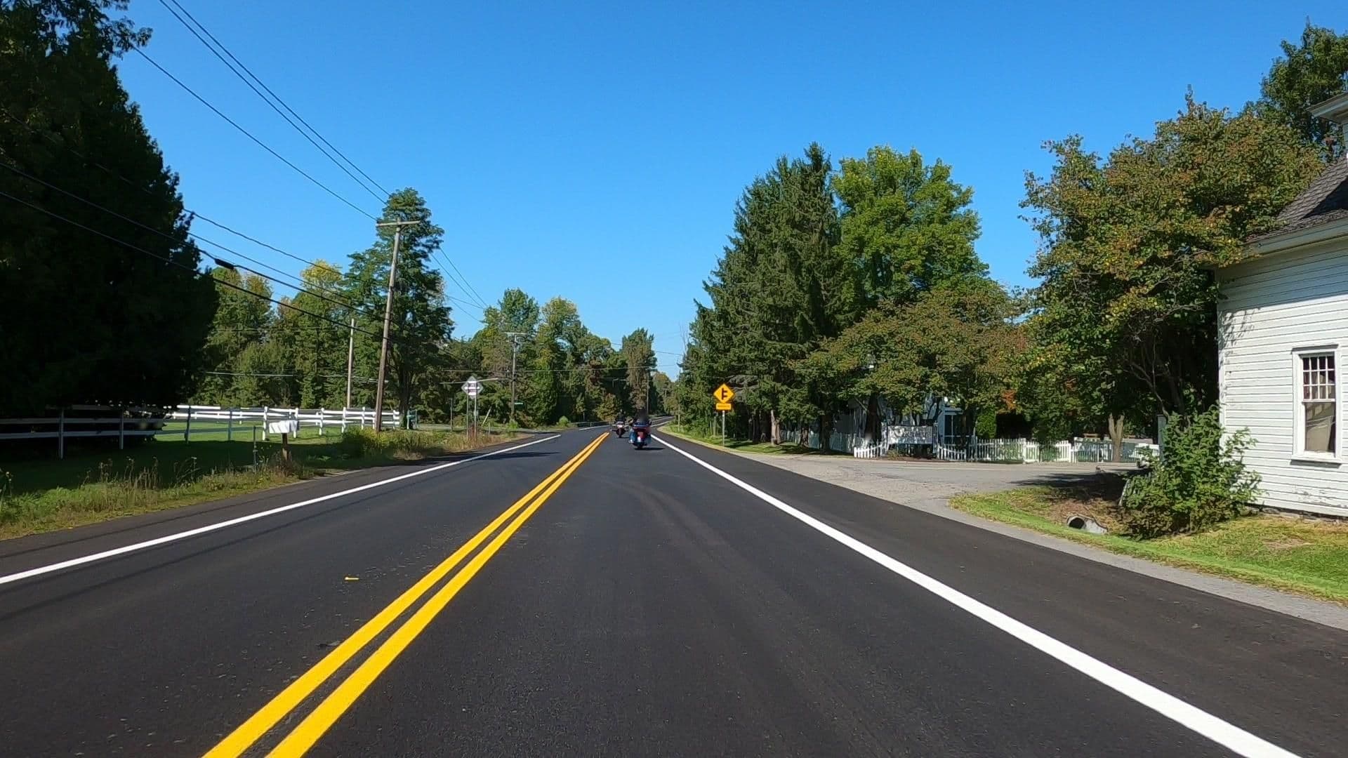 Street view near Valcour Inn and Boathouse, Plattsburgh West — © Eric_Boutet (CC BY-SA · Mapillary)