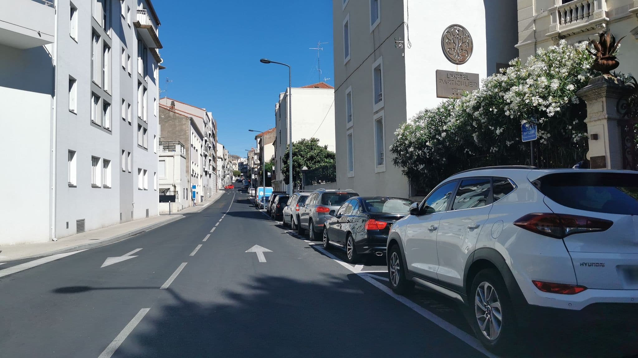 Street view near L'hôtel particulier, Béziers — © percherie (CC BY-SA · Mapillary)