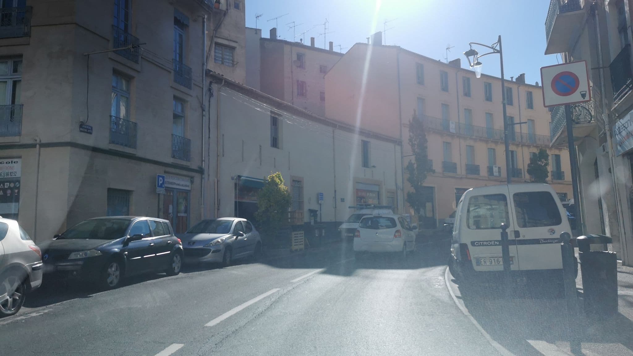 Street view near Hôtel California, Béziers — © percherie (CC BY-SA · Mapillary)