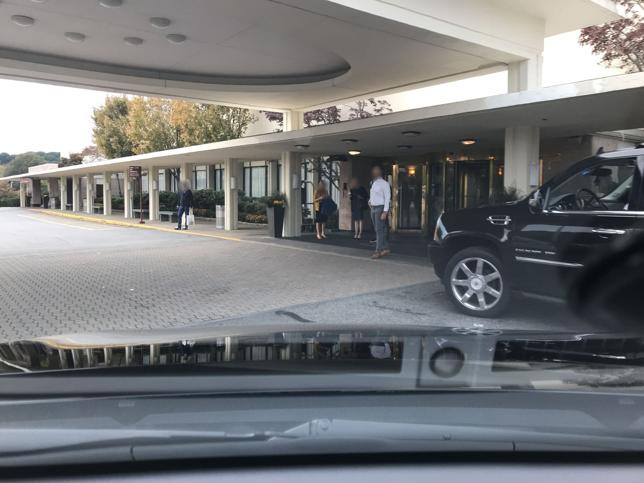 Street view near Room 415, Newton Lower Falls — © lxmbos8 (CC BY-SA · Mapillary)