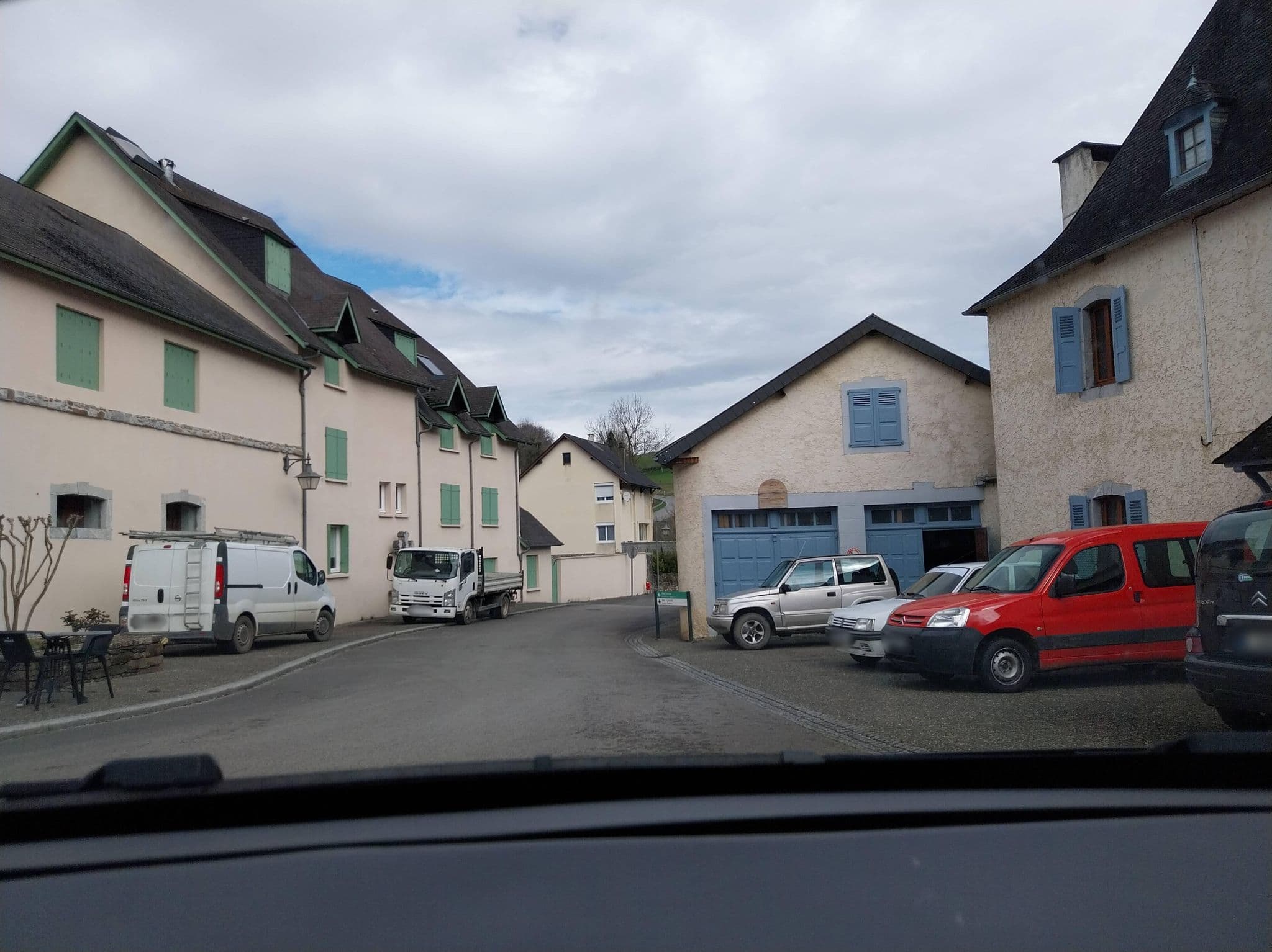 Street view near Auberge de l'Étable, Arette — © floetcheto (CC BY-SA · Mapillary)
