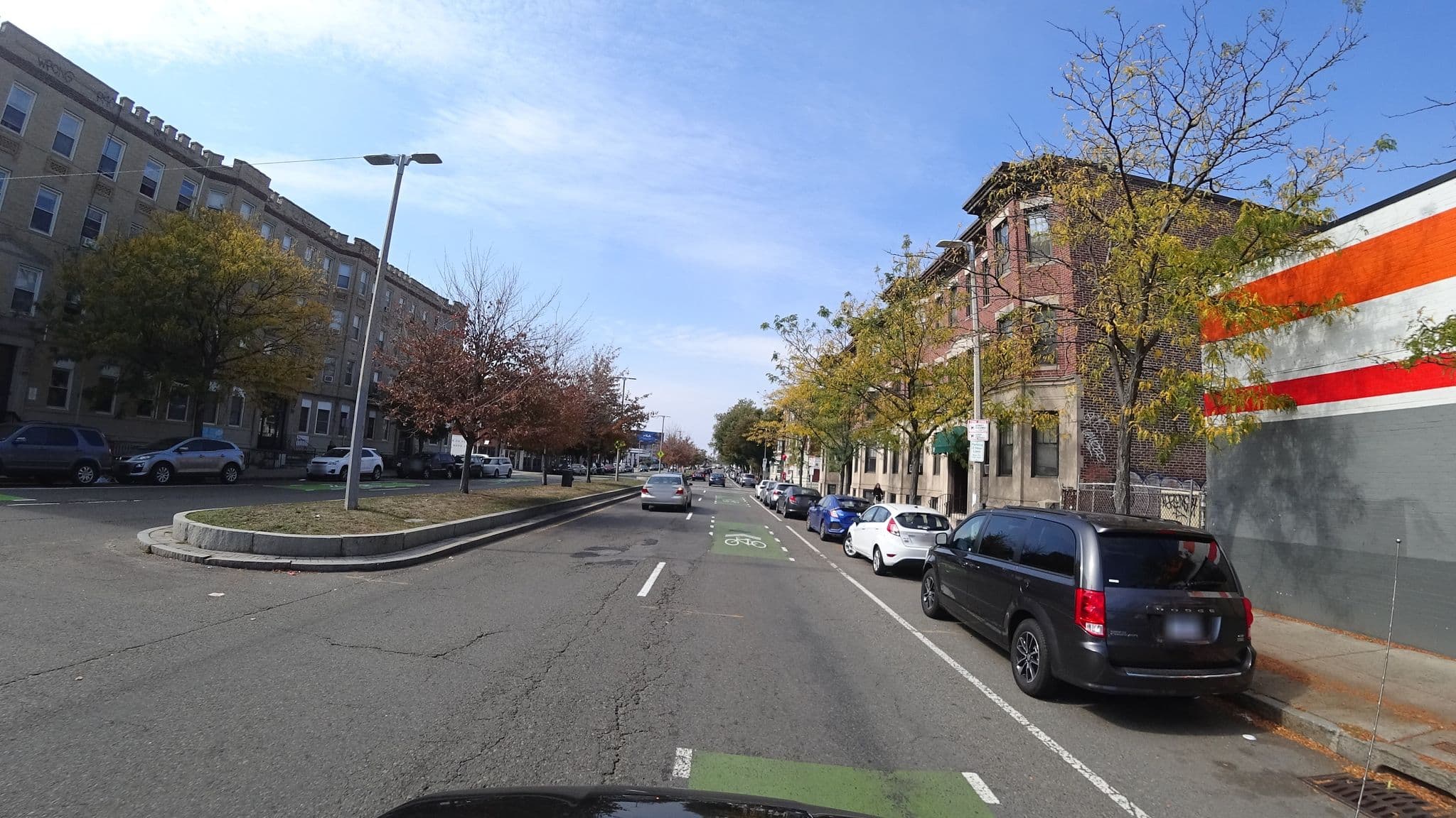 Street view near Chateau Chester, Allston — © lxmbos6 (CC BY-SA · Mapillary)