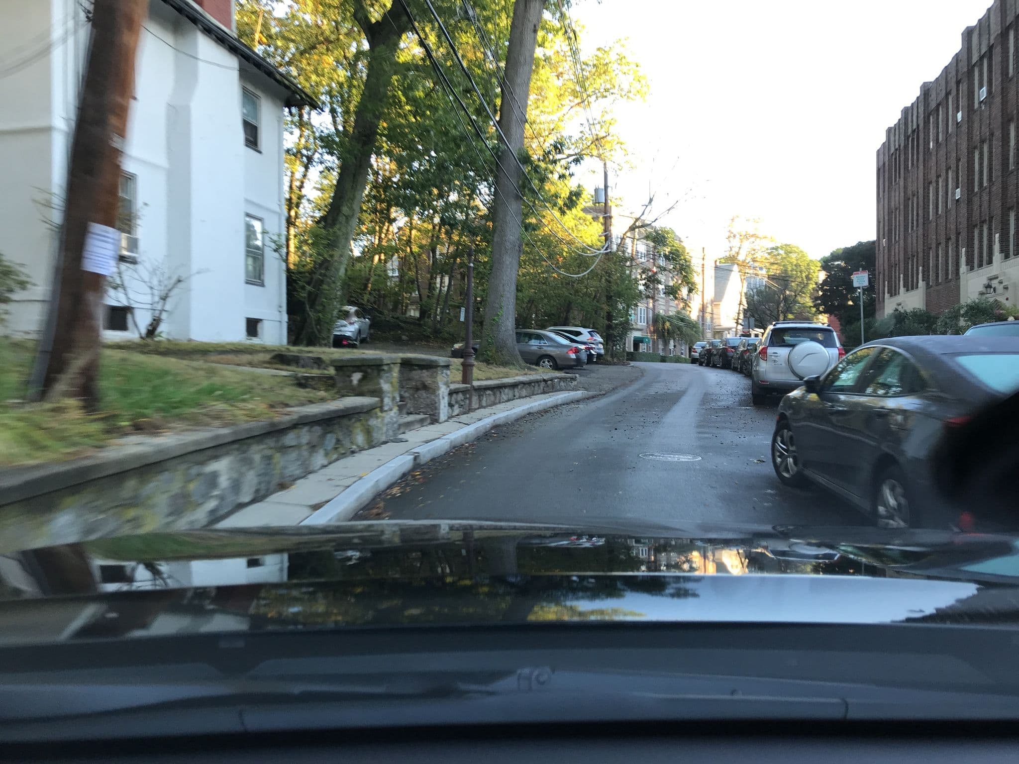Street view near Porcupine Peak, Beaconsfield — © lxmbos8 (CC BY-SA · Mapillary)
