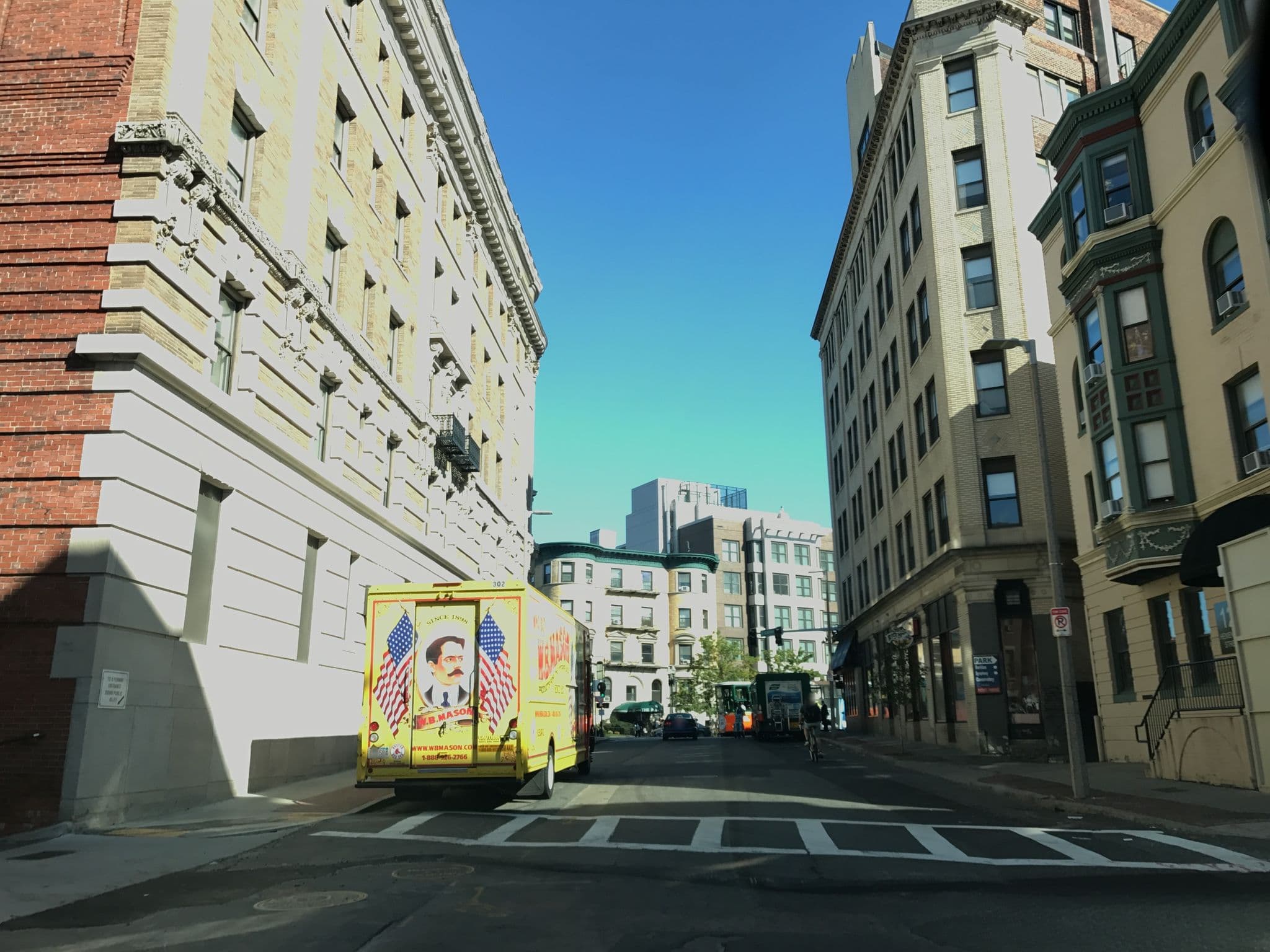 Street view near Boston Fenway Inn, Back Bay — © lxmbos5 (CC BY-SA · Mapillary)