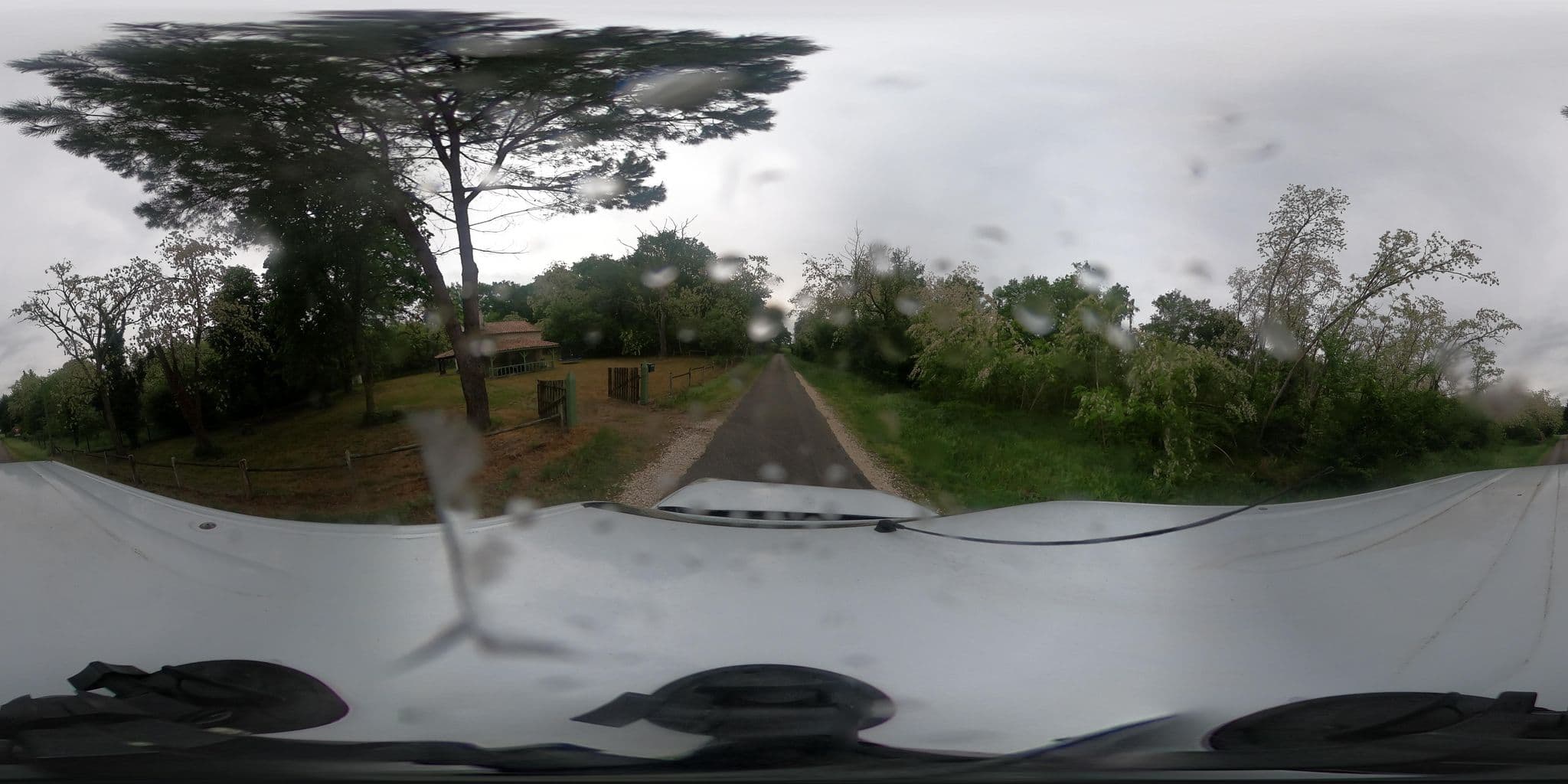 Street view near La Résinière, Mézin — © lmuffato (CC BY-SA · Mapillary)