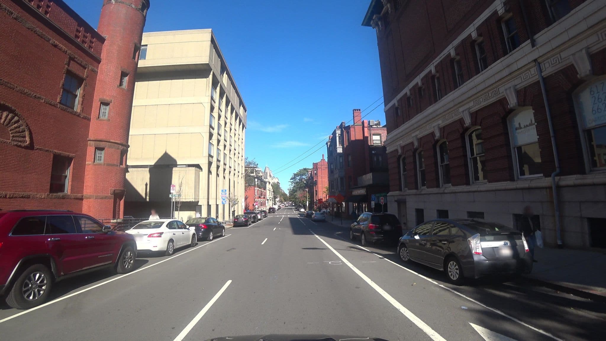 Street view near NESL Law Day 2011, Back Bay — © lxmbos11 (CC BY-SA · Mapillary)