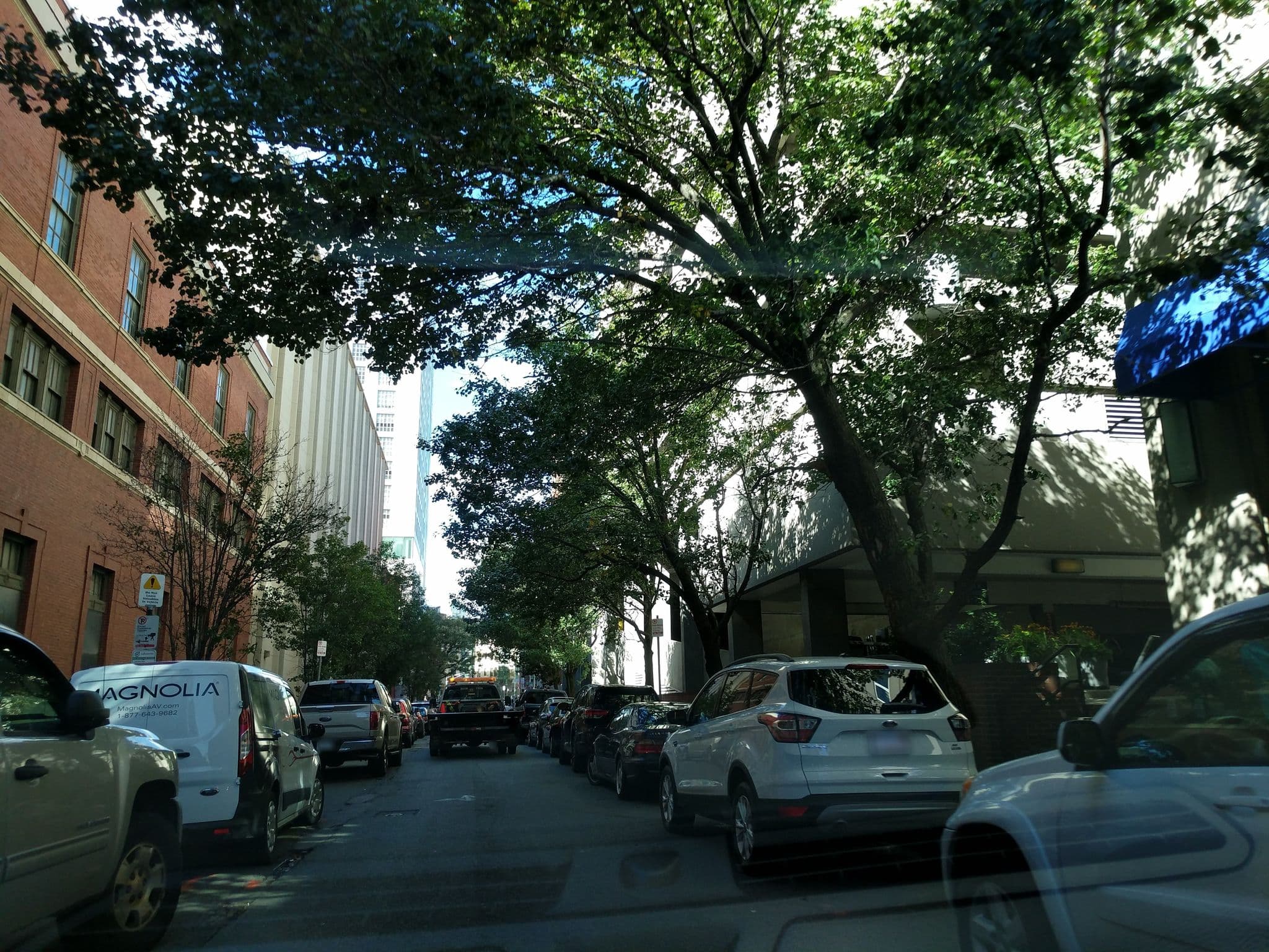 Street view near Hilton Boston Back Bay Pool, Back Bay — © lxmbos2 (CC BY-SA · Mapillary)