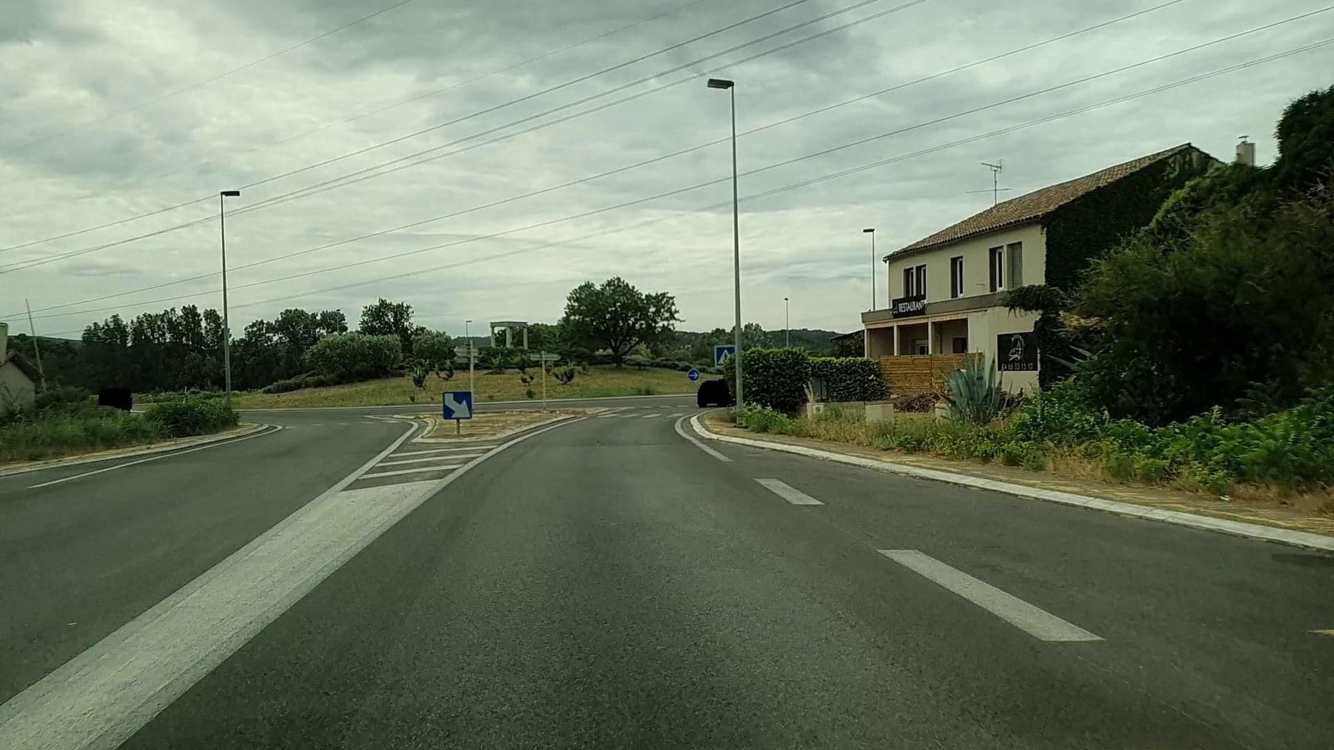 Street view near Le Jardin Gourmand, Tresques — © si3p0 (CC BY-SA · Mapillary)