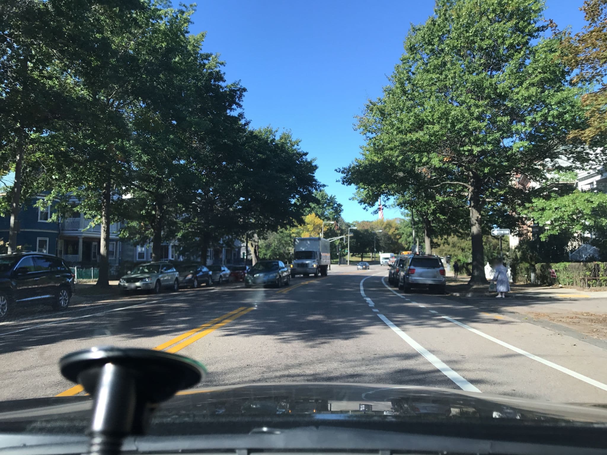 Street view near The Bigger and Better Columbia Road Castle Hotel, Uphams Corner — © lxmbos7 (CC BY-SA · Mapillary)
