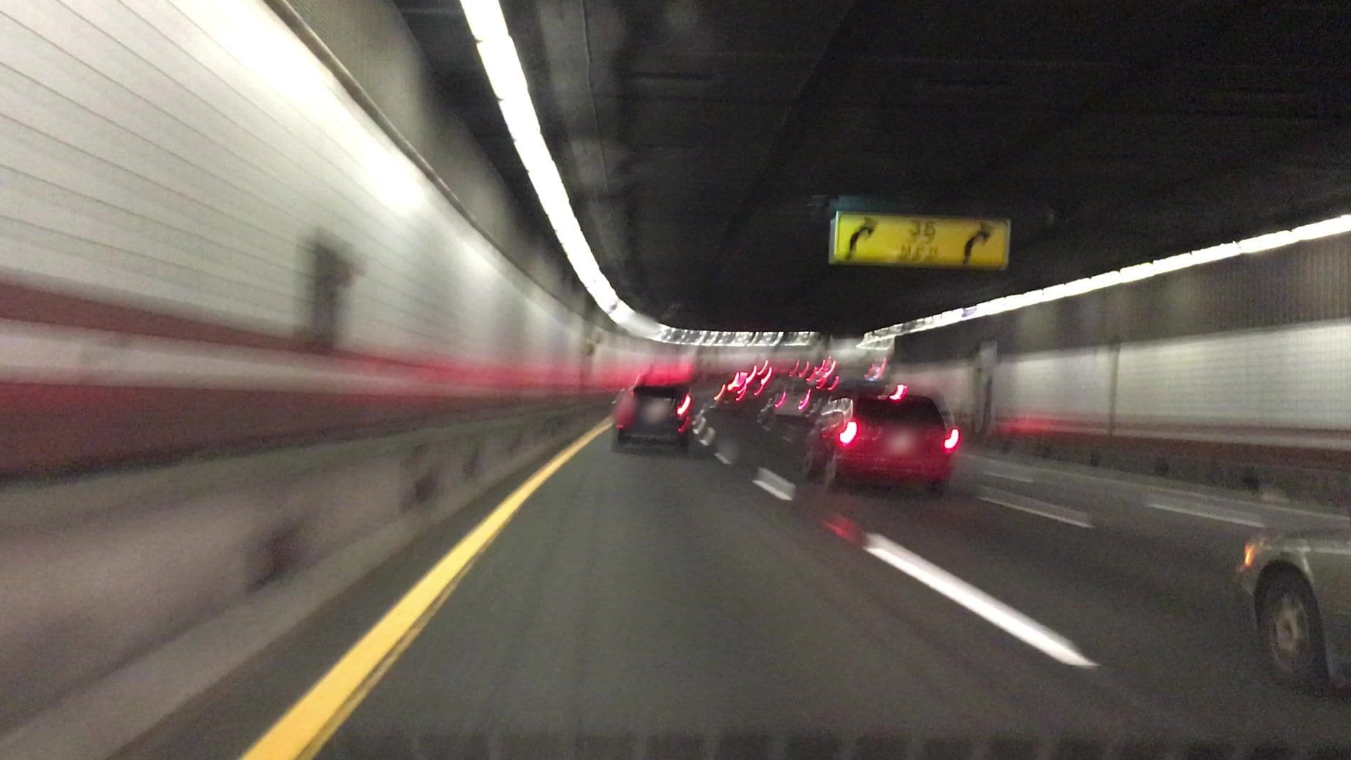 Street view near Elite Hotel, Boston — © lvl5 (CC BY-SA · Mapillary)