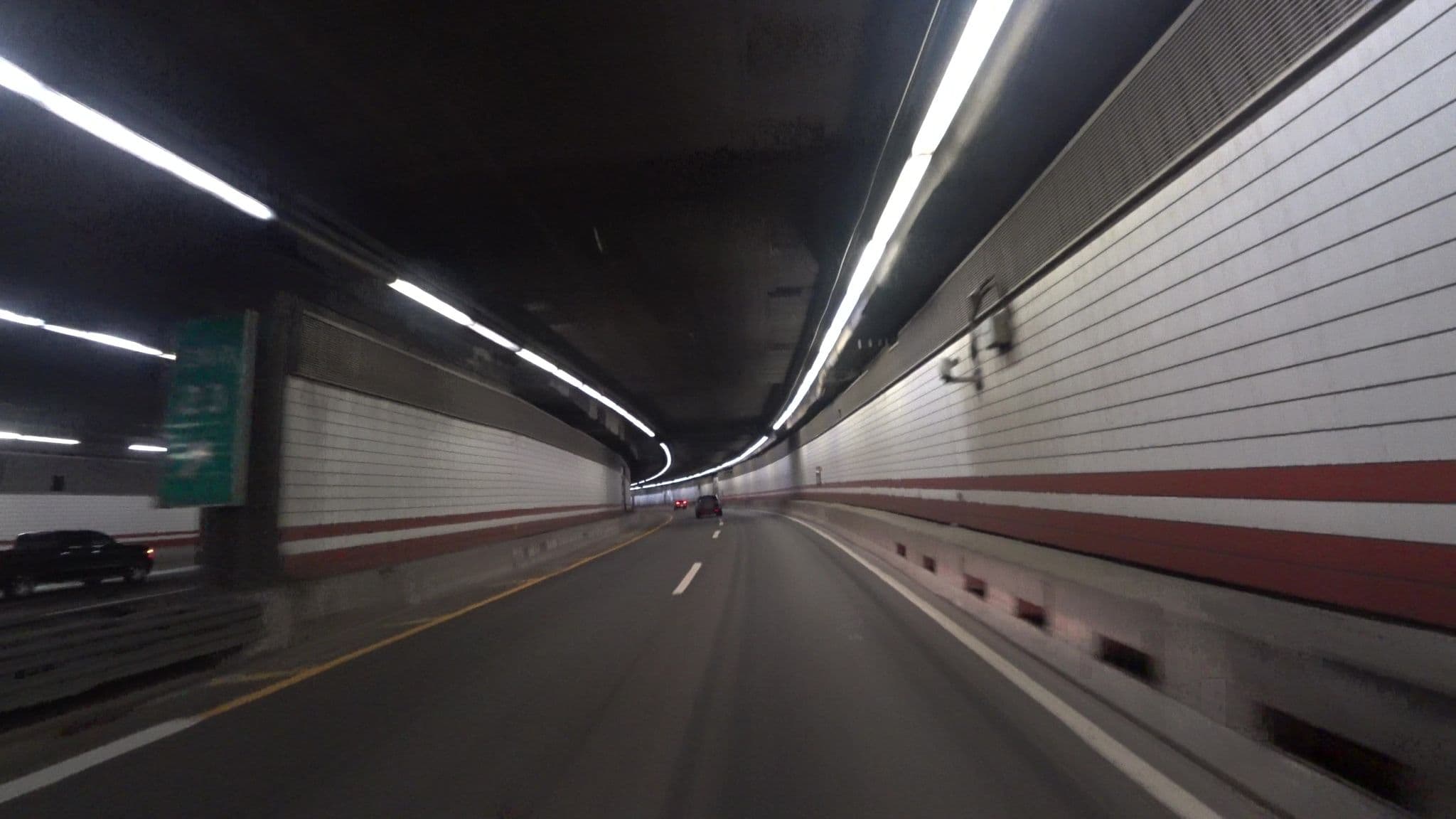 Street view near Oasis Guest House, North End — © lxmbos11 (CC BY-SA · Mapillary)