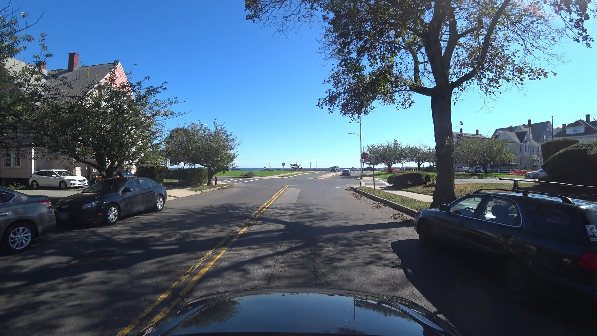 Street view near Oceanview Bed & Breakfast, Swampscott — © lxmbos11 (CC BY-SA · Mapillary)