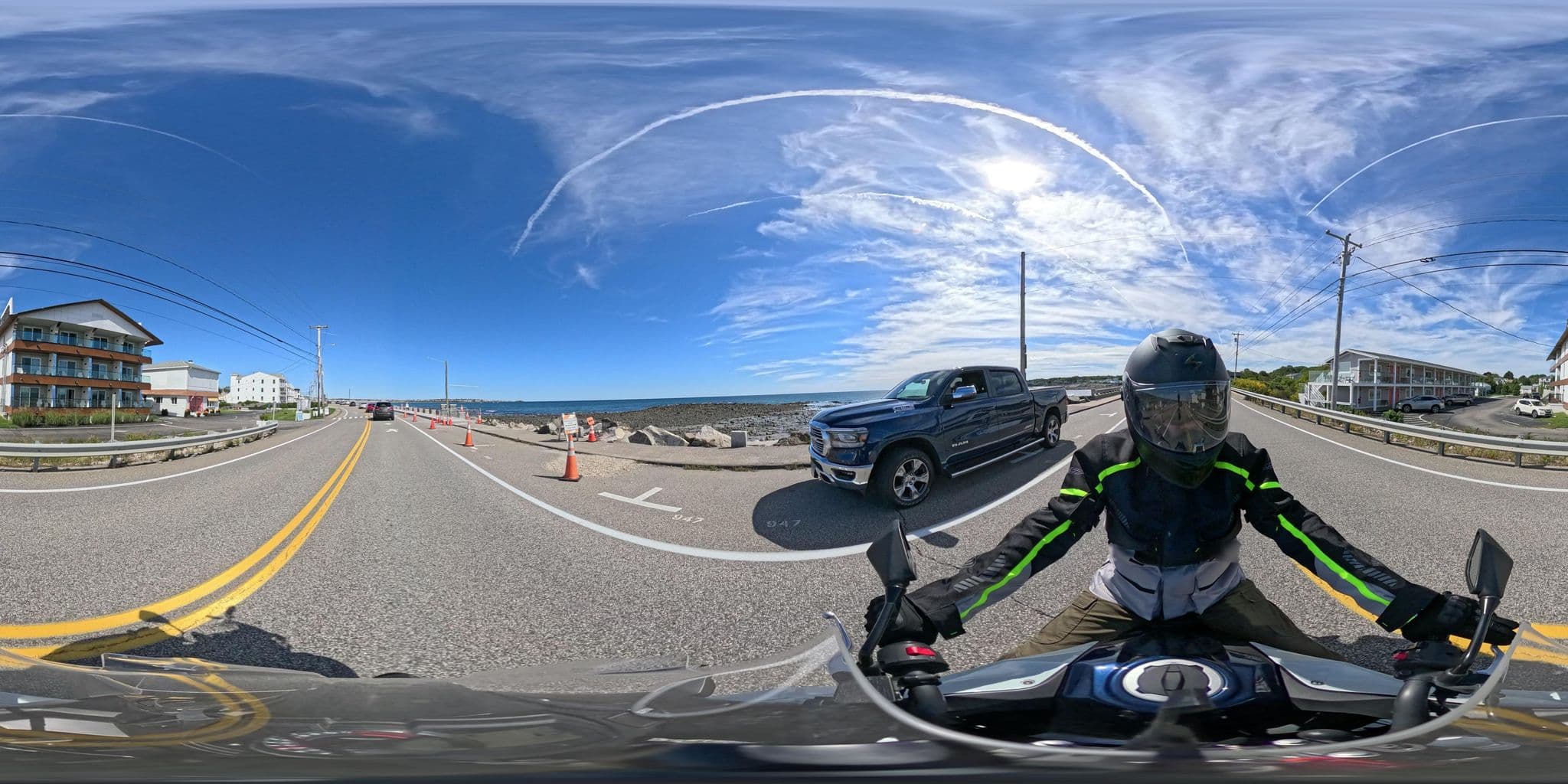 Street view near York Beach Surf Club, York Harbor — © Commonwealth360 (CC BY-SA · Mapillary)