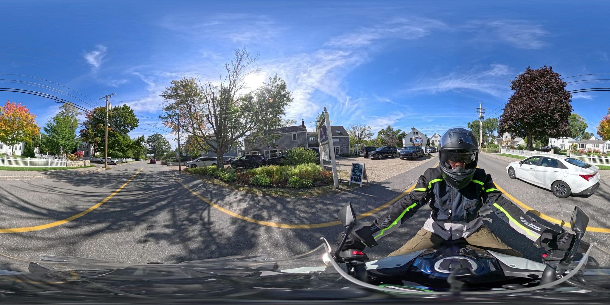 Street view near Gull Cottage, Kennebunkport — © Commonwealth360 (CC BY-SA · Mapillary)