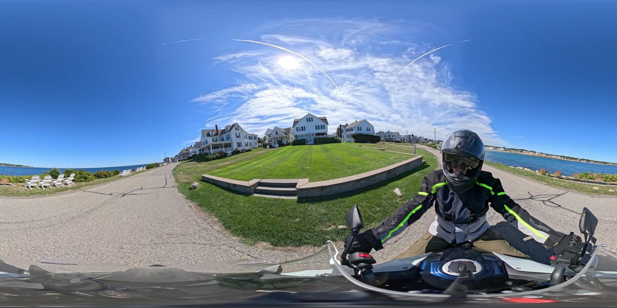 Street view near Sand And Surf, York Beach — © Commonwealth360 (CC BY-SA · Mapillary)