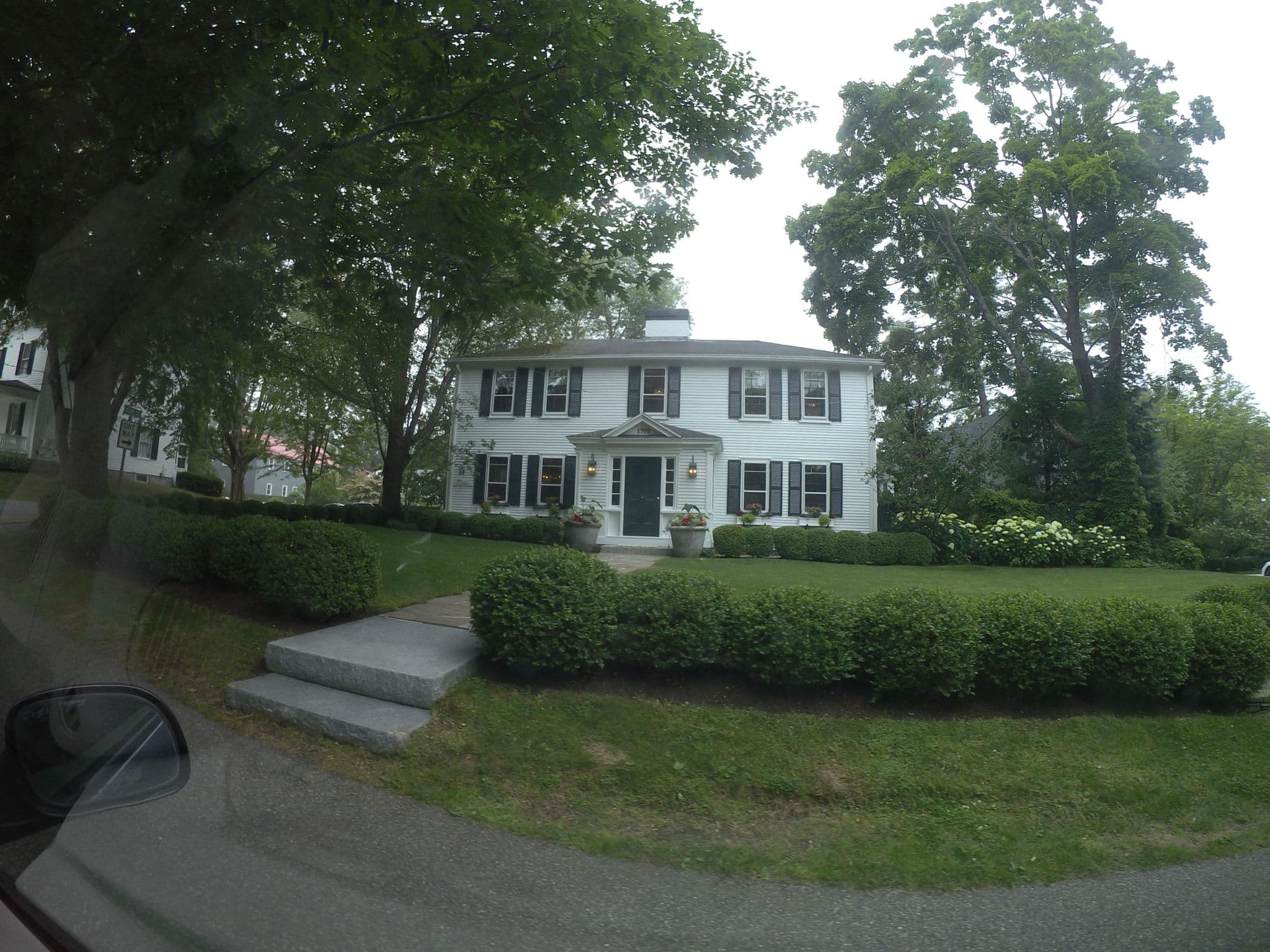 Street view near Village Cove Inn, Kennebunkport — © vorpalblade (CC BY-SA · Mapillary)