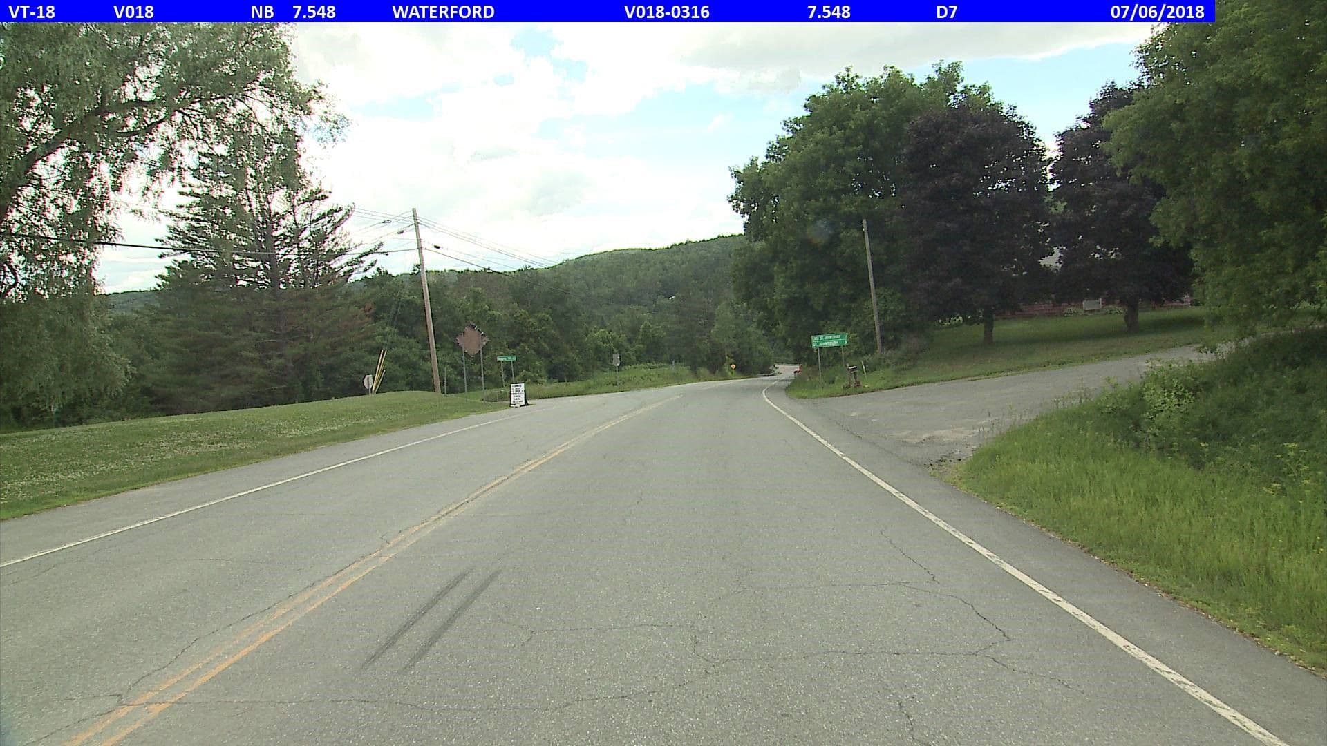 Street view near O'Sheas Motel Pub And Grill, St Johnsbury — © vtrans_row (CC BY-SA · Mapillary)