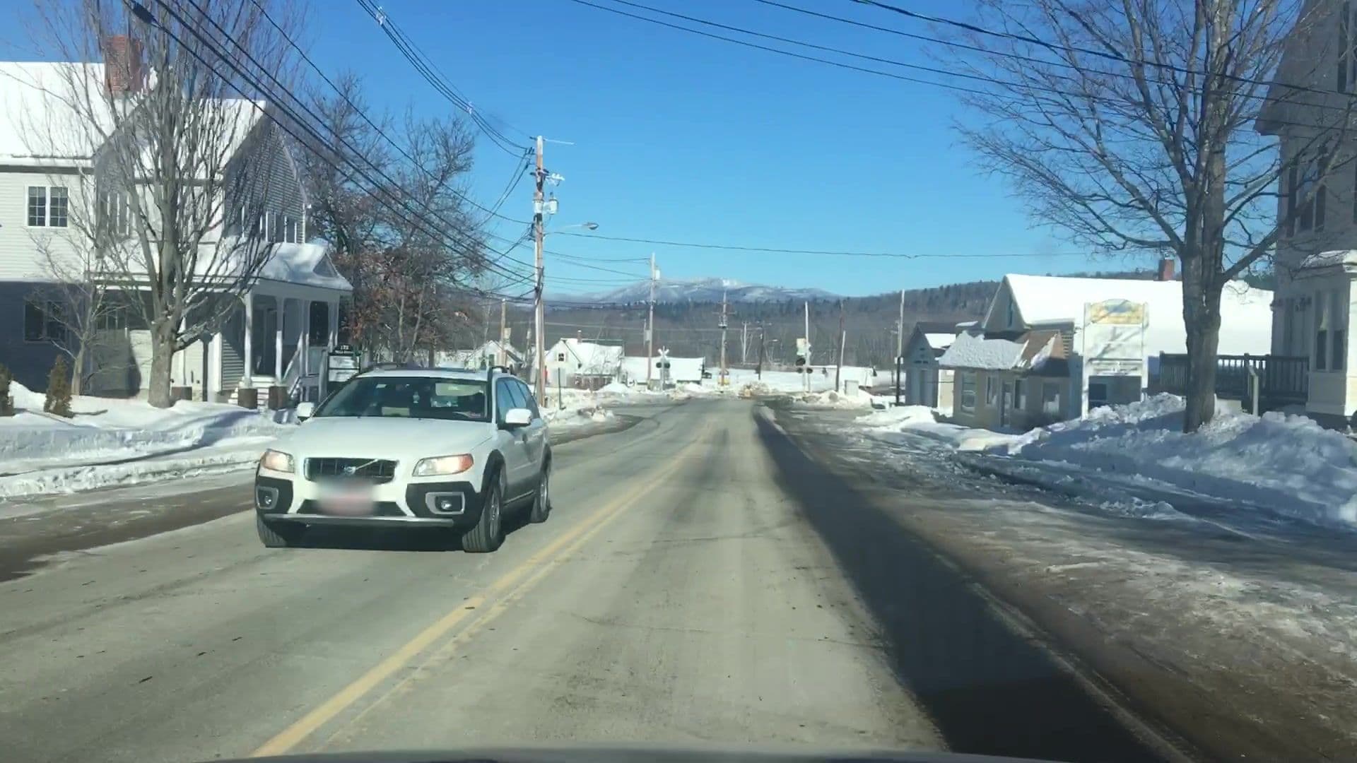 Street view near Slopeside Rentals, West Paris — © lvl5 (CC BY-SA · Mapillary)