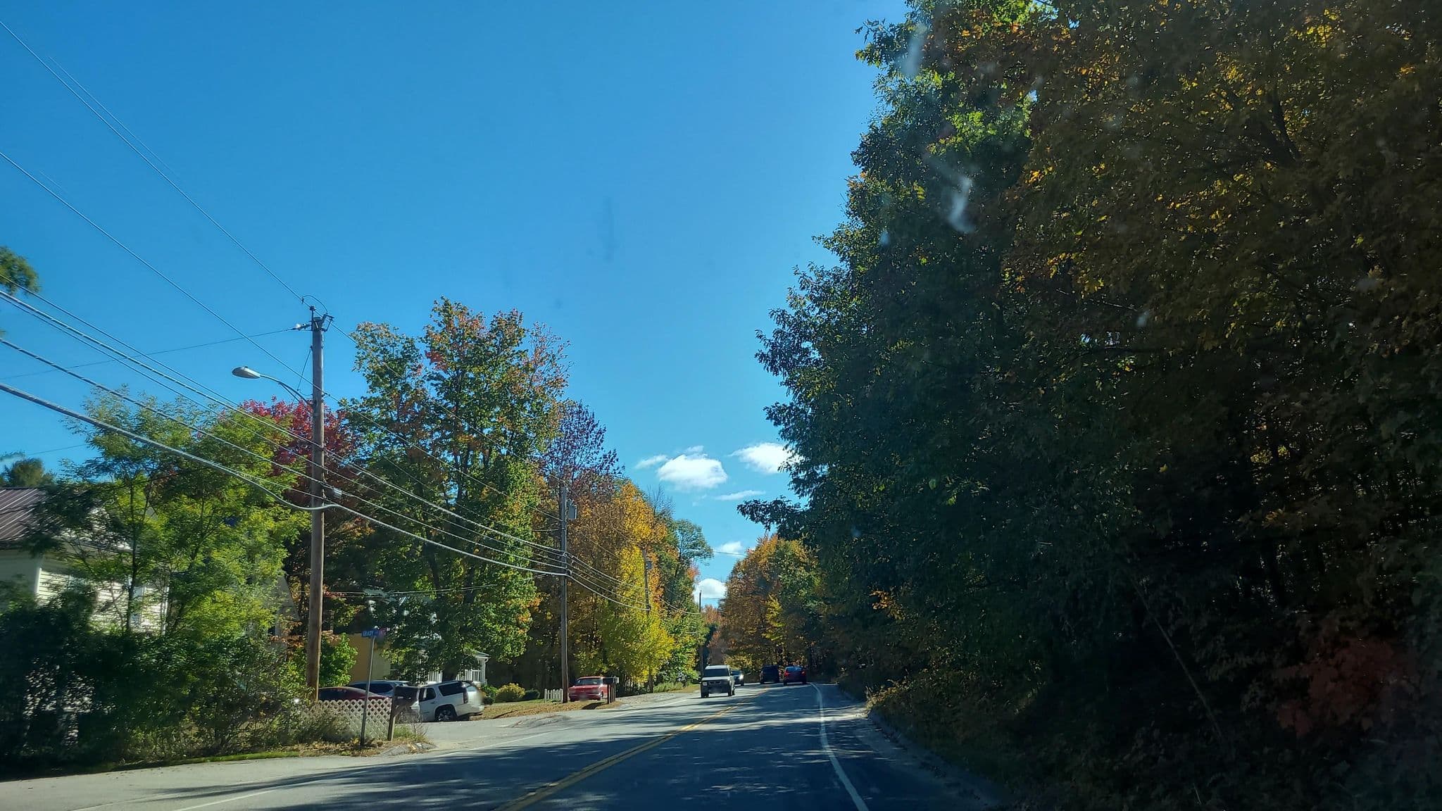 Street view near Geady's west shore motel, Bridgton — © jacklehoullier (CC BY-SA · Mapillary)