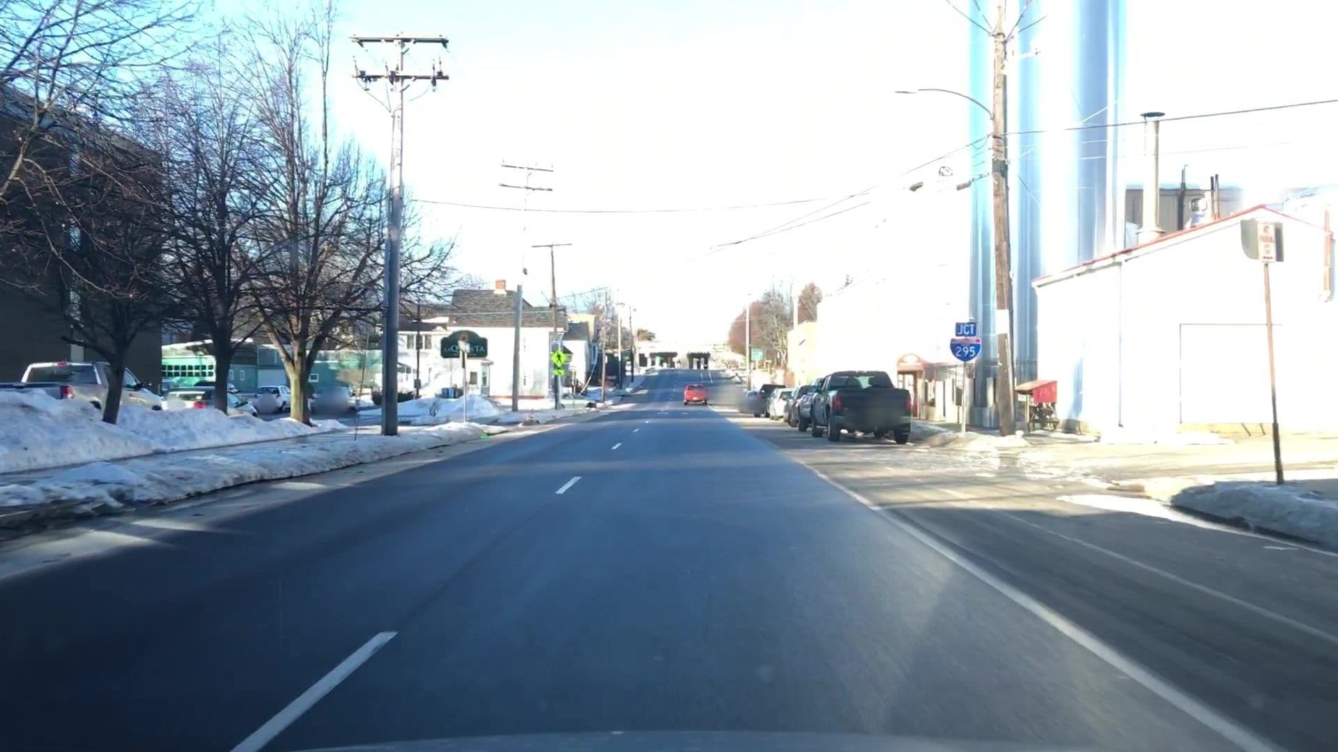 Street view near La Quinta Inn & Suites Portland, South Portland Gardens — © lvl5 (CC BY-SA · Mapillary)