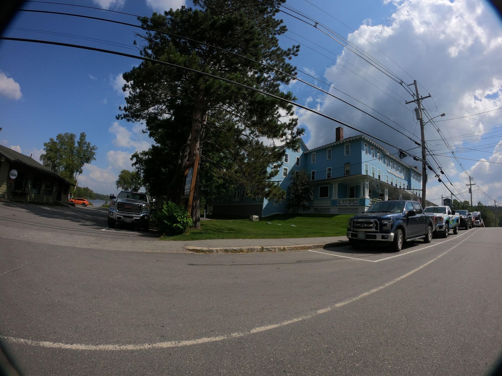 Street view near The Rangeley Tavern, Strong — © pfbreton (CC BY-SA · Mapillary)