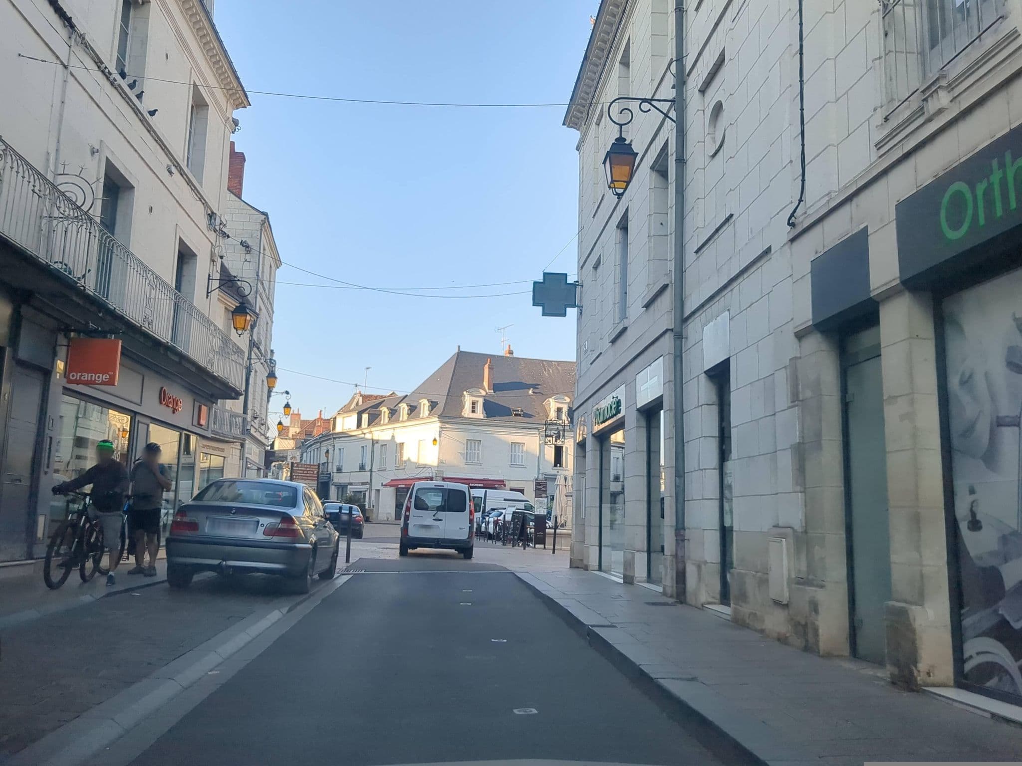 Street view near Hôtel de France, Loches — © alixun (CC BY-SA · Mapillary)