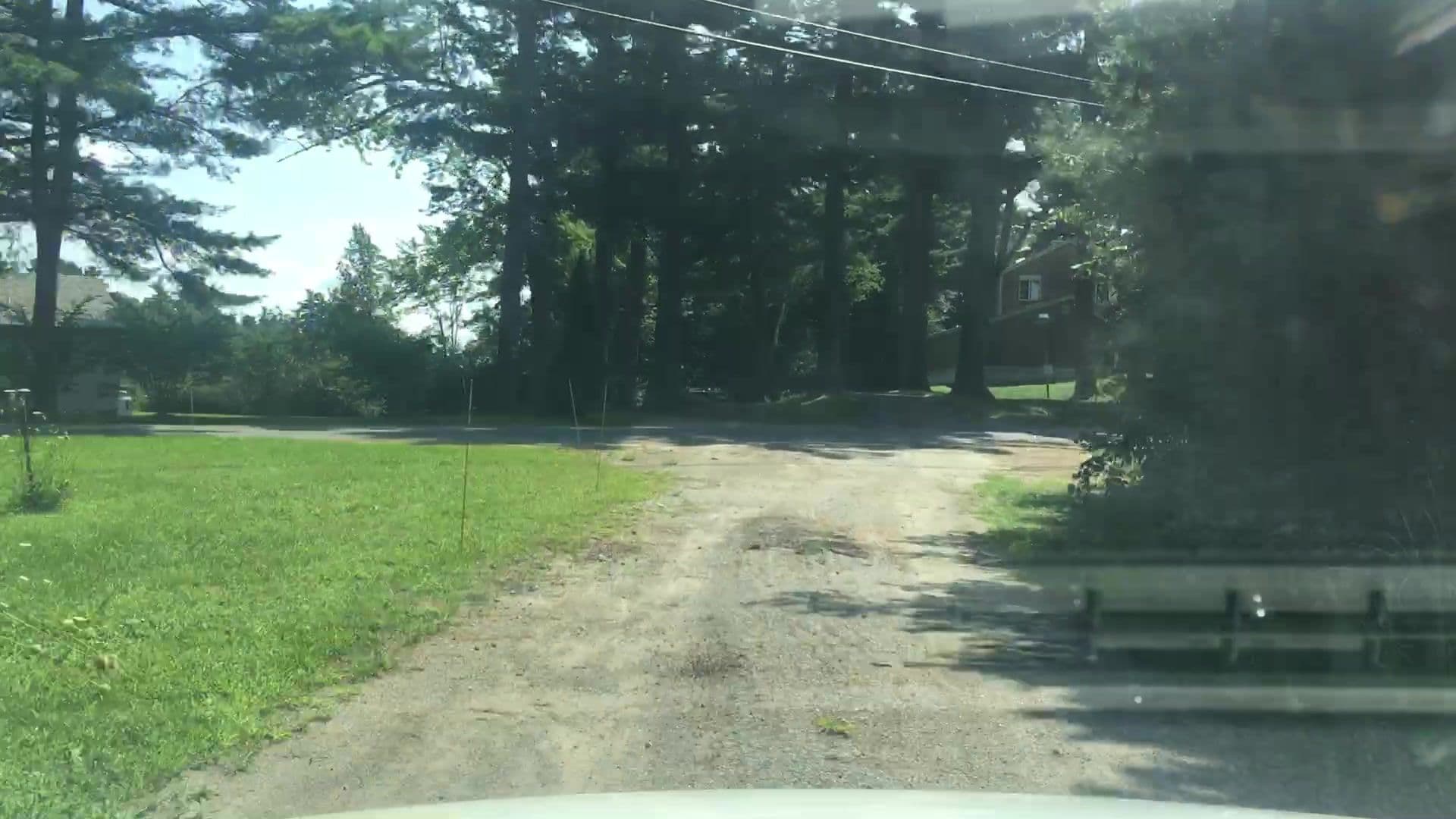 Street view near Cobbossee Cottages, Hallowell — © lvl5 (CC BY-SA · Mapillary)