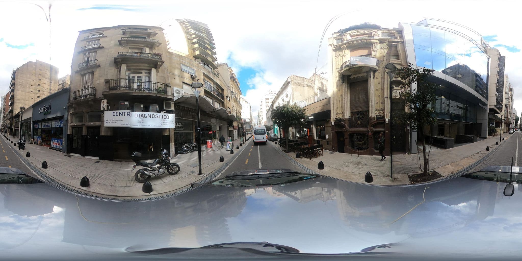 Street view near El Conquistador Hotel, Retiro — © kaart_360 (CC BY-SA · Mapillary)