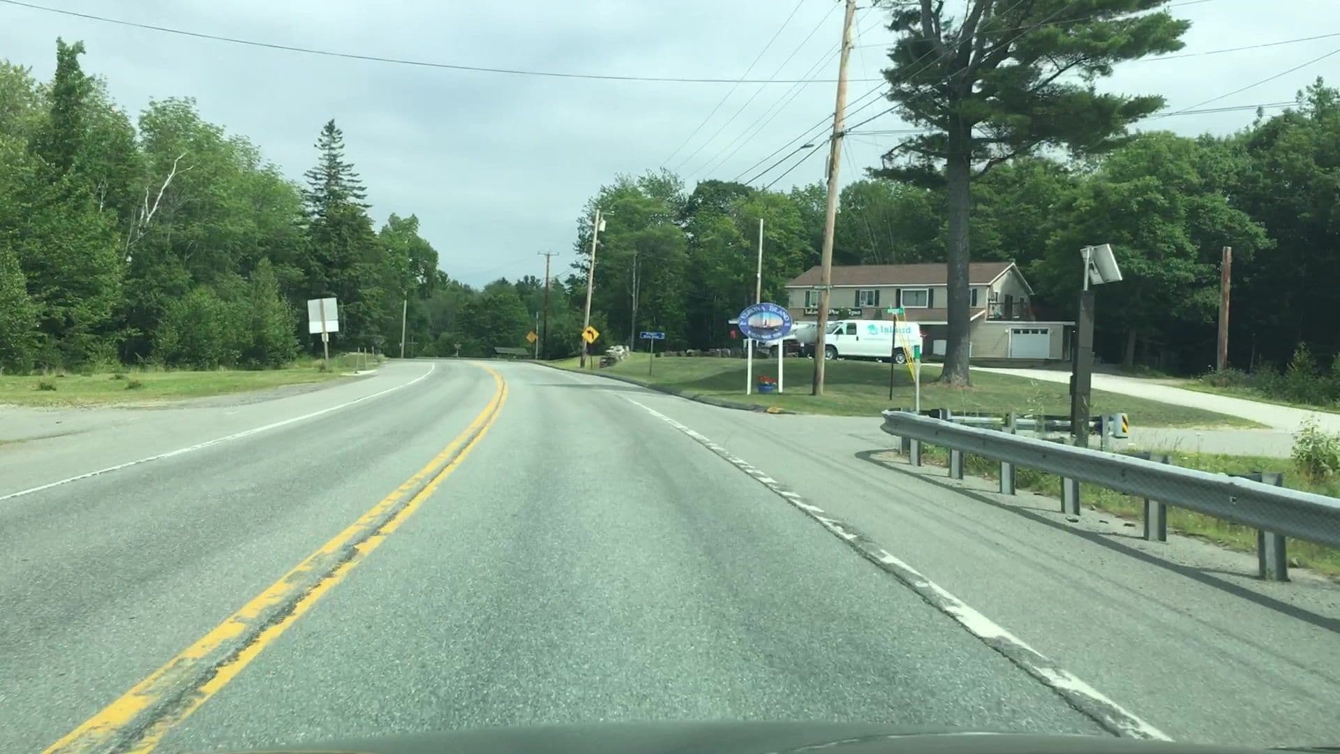 Street view near Spring Fountain Motel, Bucksport — © lvl5 (CC BY-SA · Mapillary)