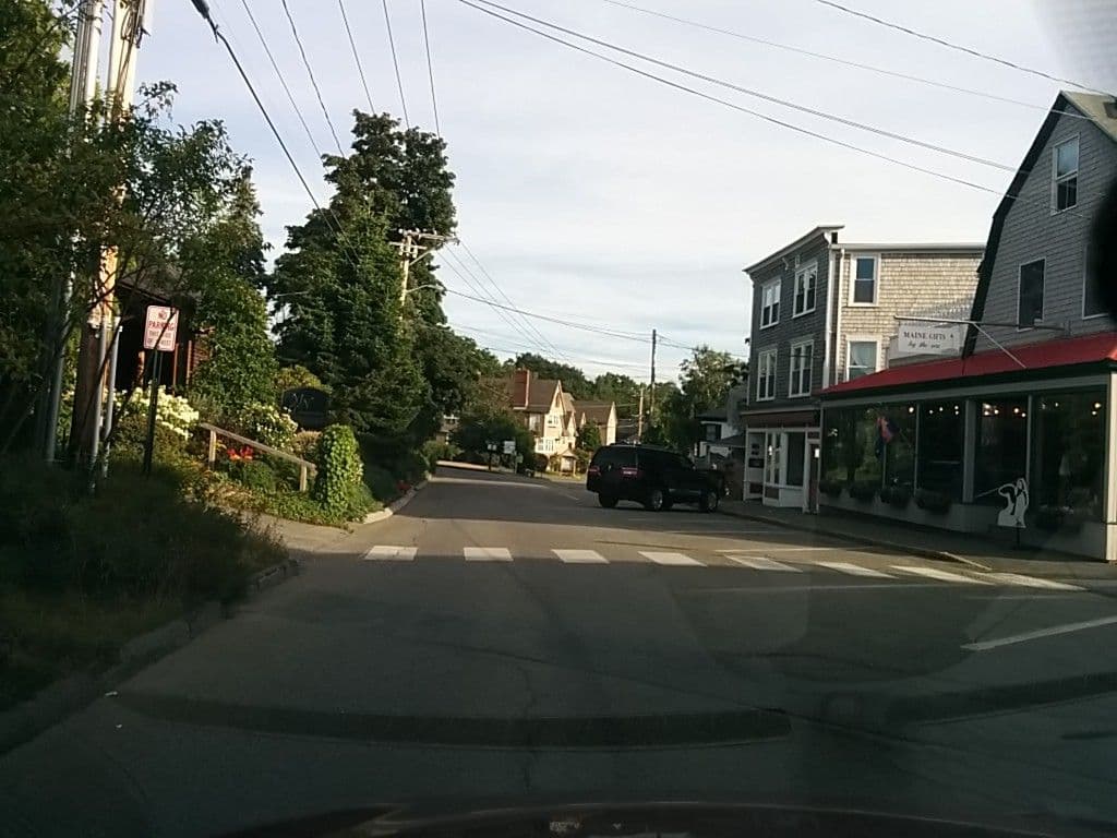 Street view near Colonels Suites, Bar Harbor — © iandees (CC BY-SA · Mapillary)
