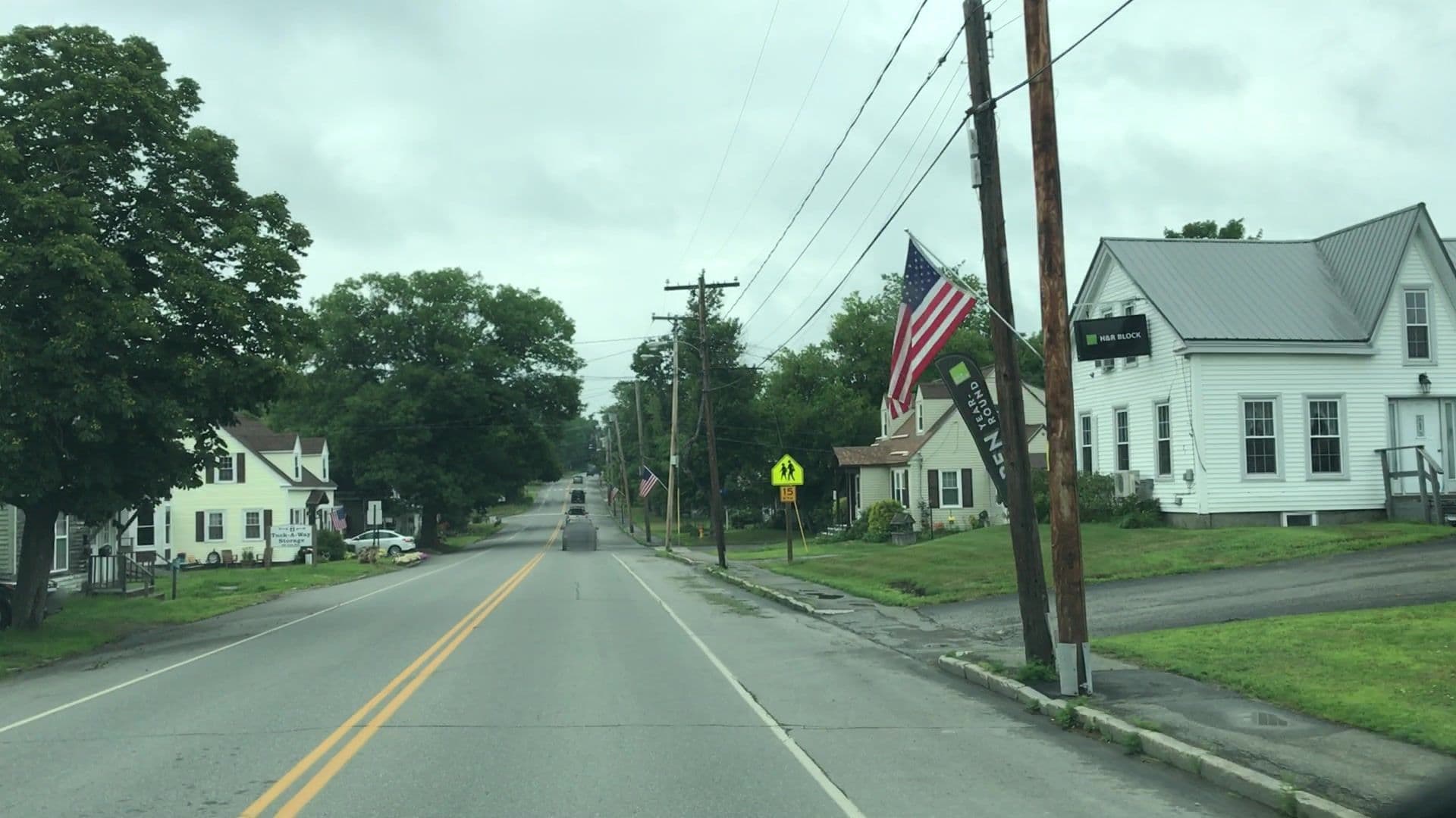 Street view near Acorn Apartment Buildings, Howland — © lvl5 (CC BY-SA · Mapillary)