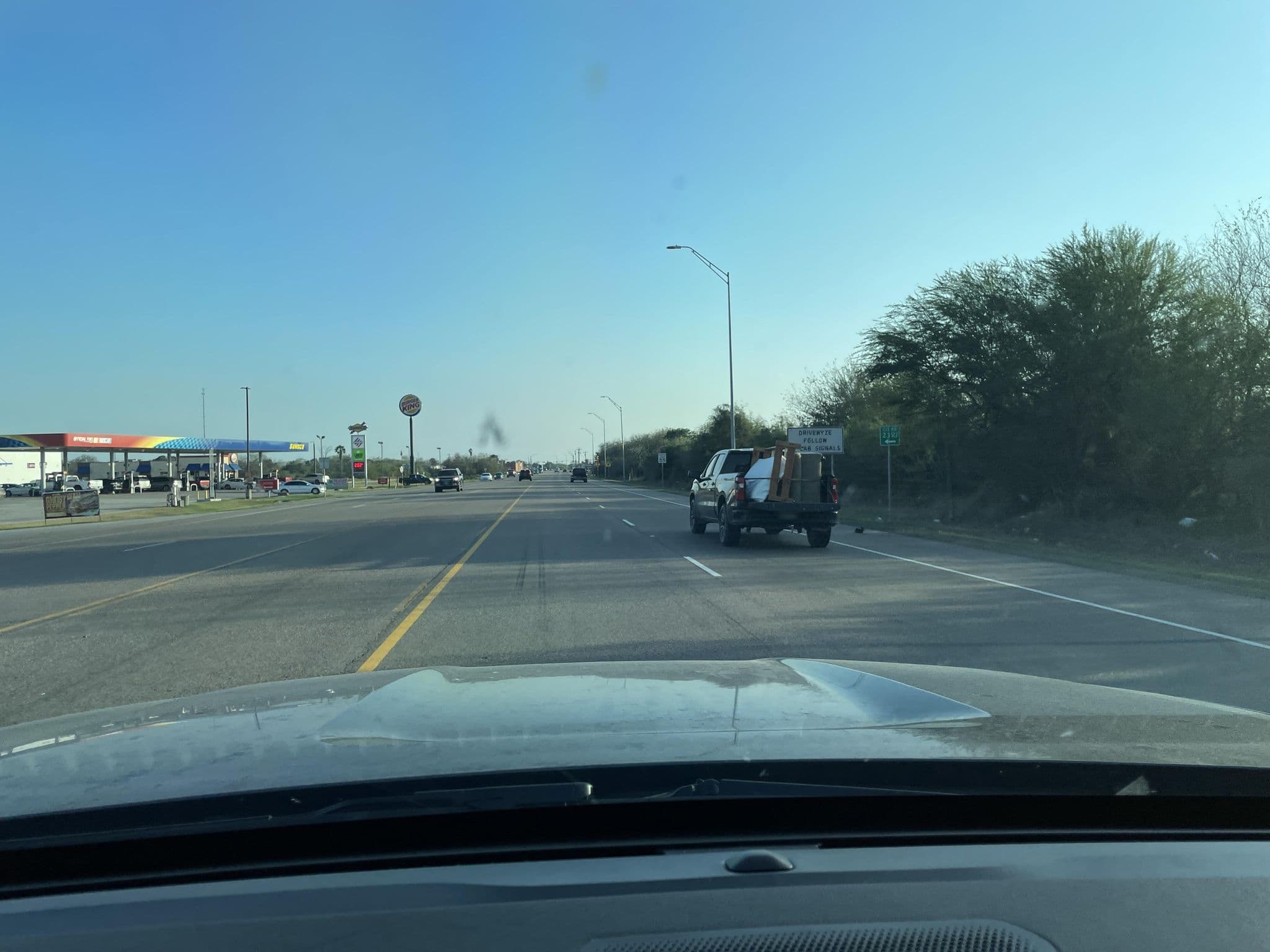 Street view near Riviera Inn & Suites, Ricardo — © themezalu (CC BY-SA · Mapillary)