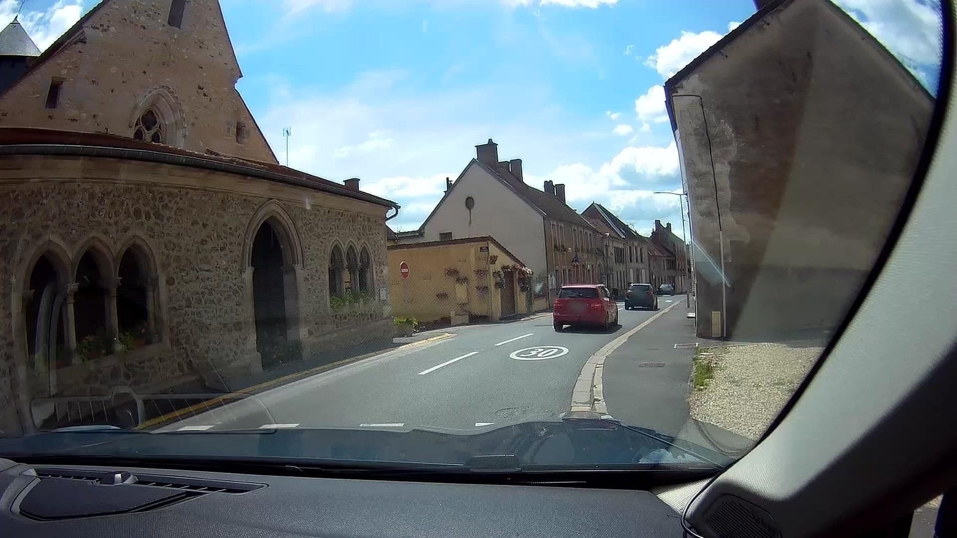Street view near Ambiances, Sézanne — © micmin1972 (CC BY-SA · Mapillary)