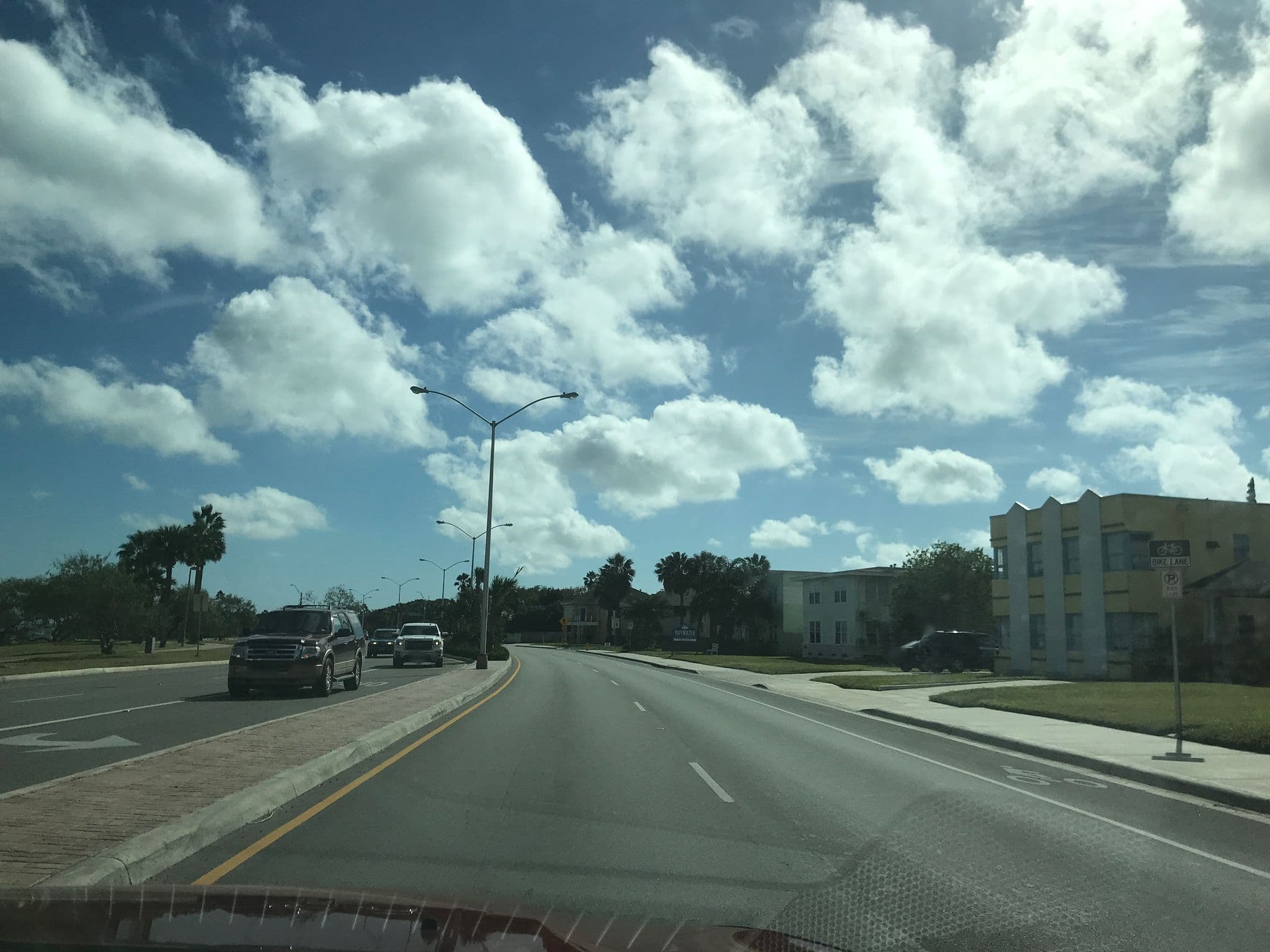 Street view near Bayview Bungalow, Corpus Christi — © inklingboi02 (CC BY-SA · Mapillary)