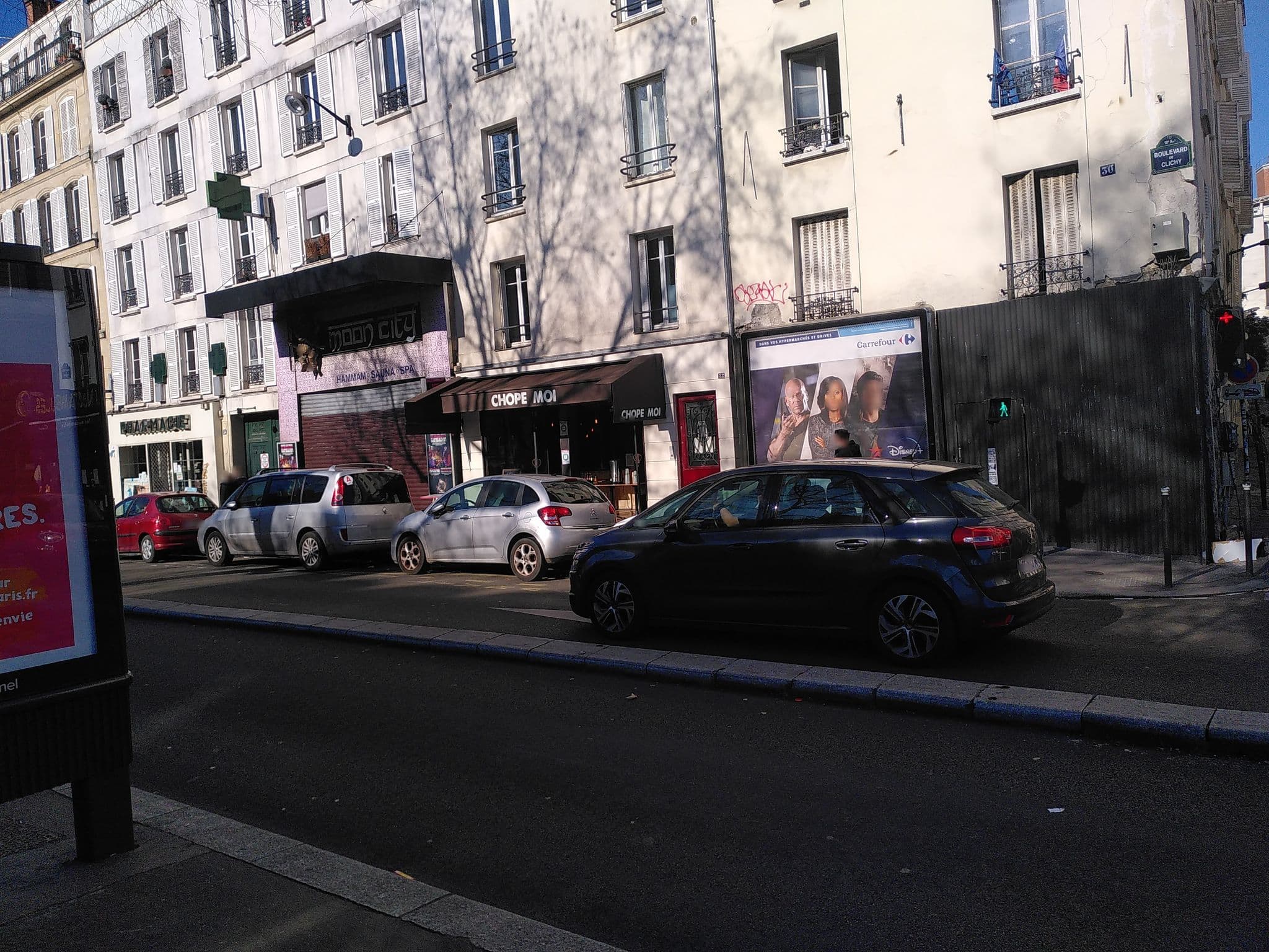 Street view near Mercure Paris Pigalle Sacré Cœur, Paris 17 Batignolles-Monceau — © britze (CC BY-SA · Mapillary)