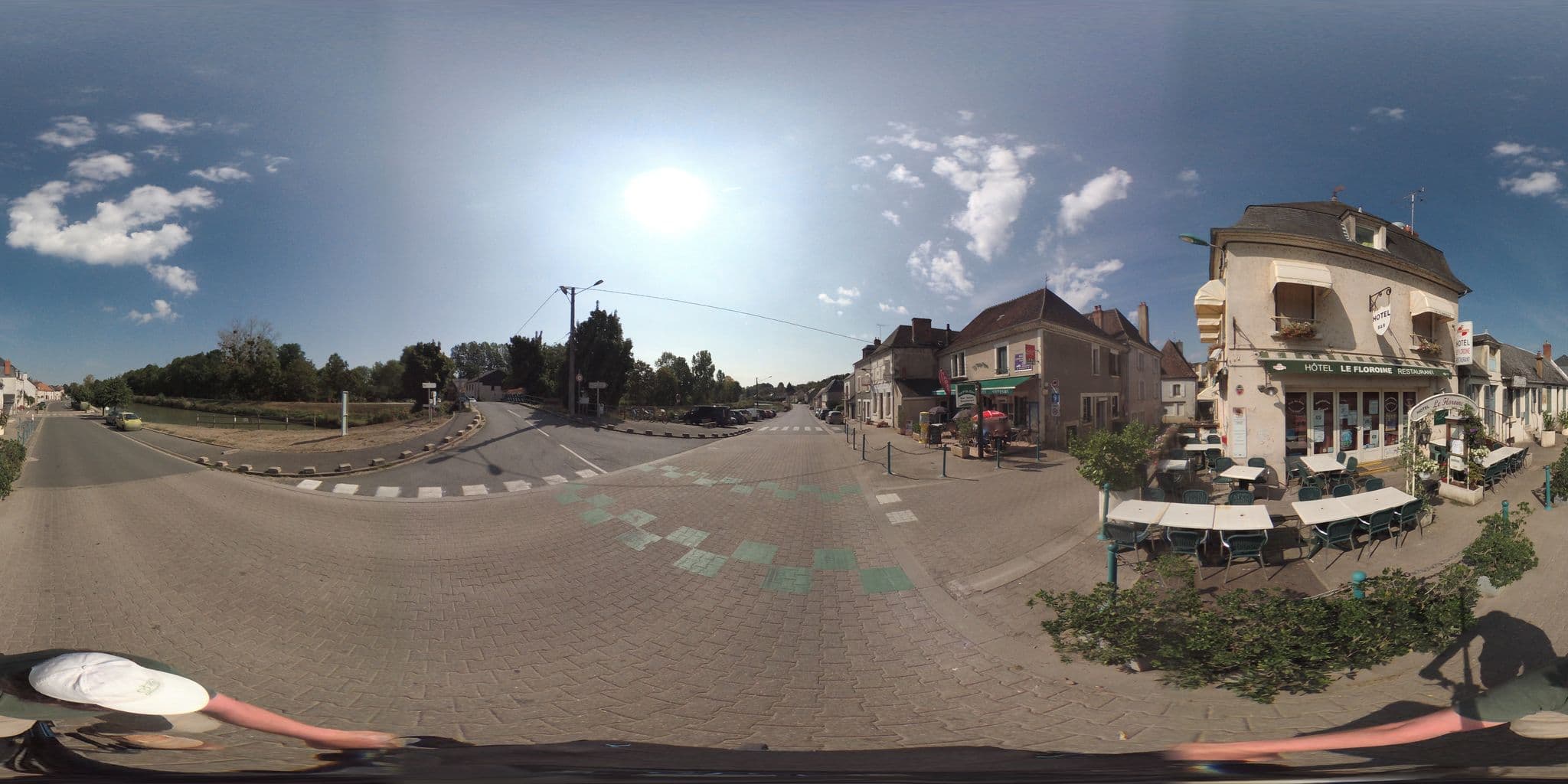 Street view near Le Floroine, Sancerre — © geovelo (CC BY-SA · Mapillary)