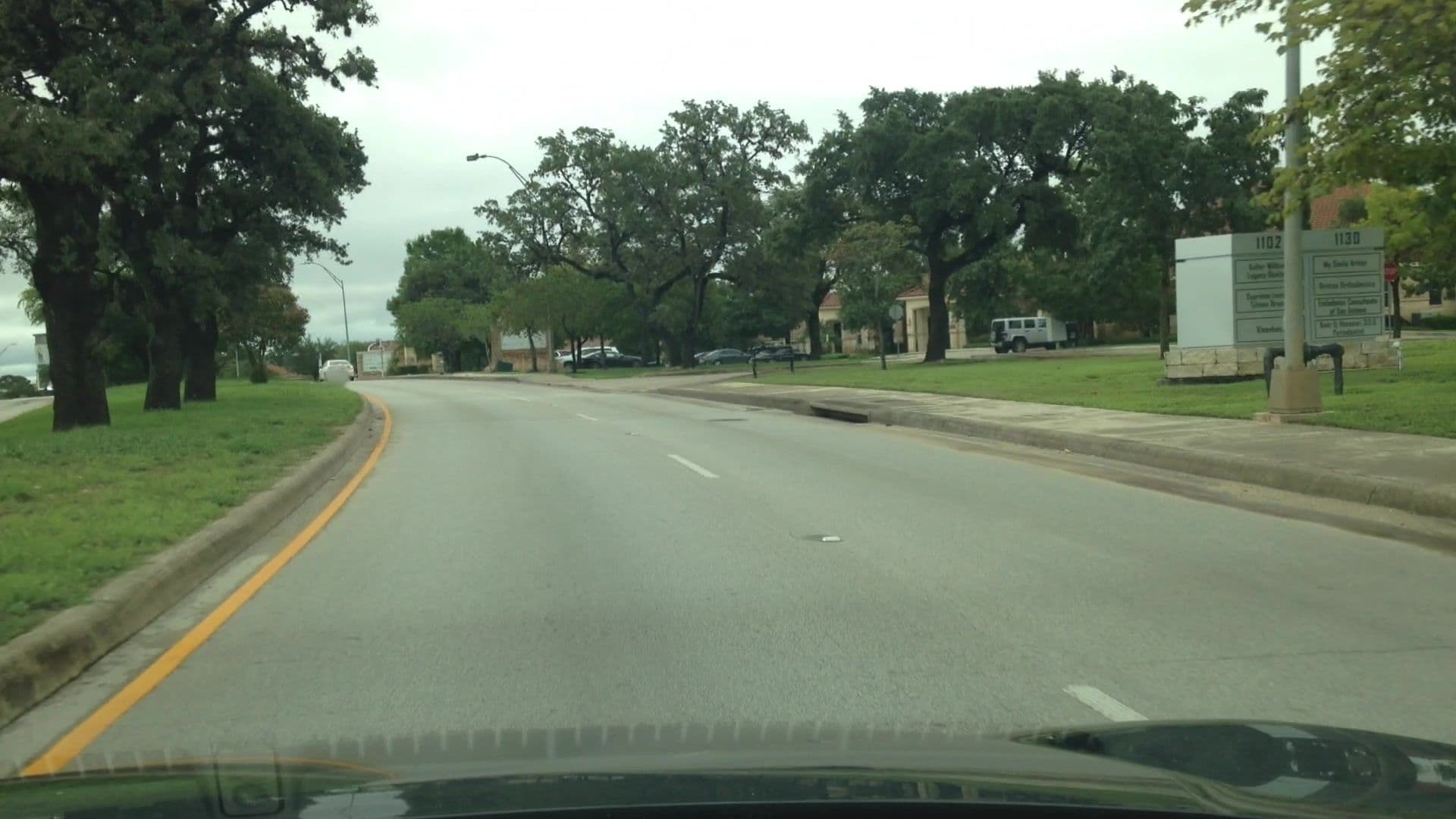 Street view near Laundry Room, Hollywood Park — © lvl5 (CC BY-SA · Mapillary)